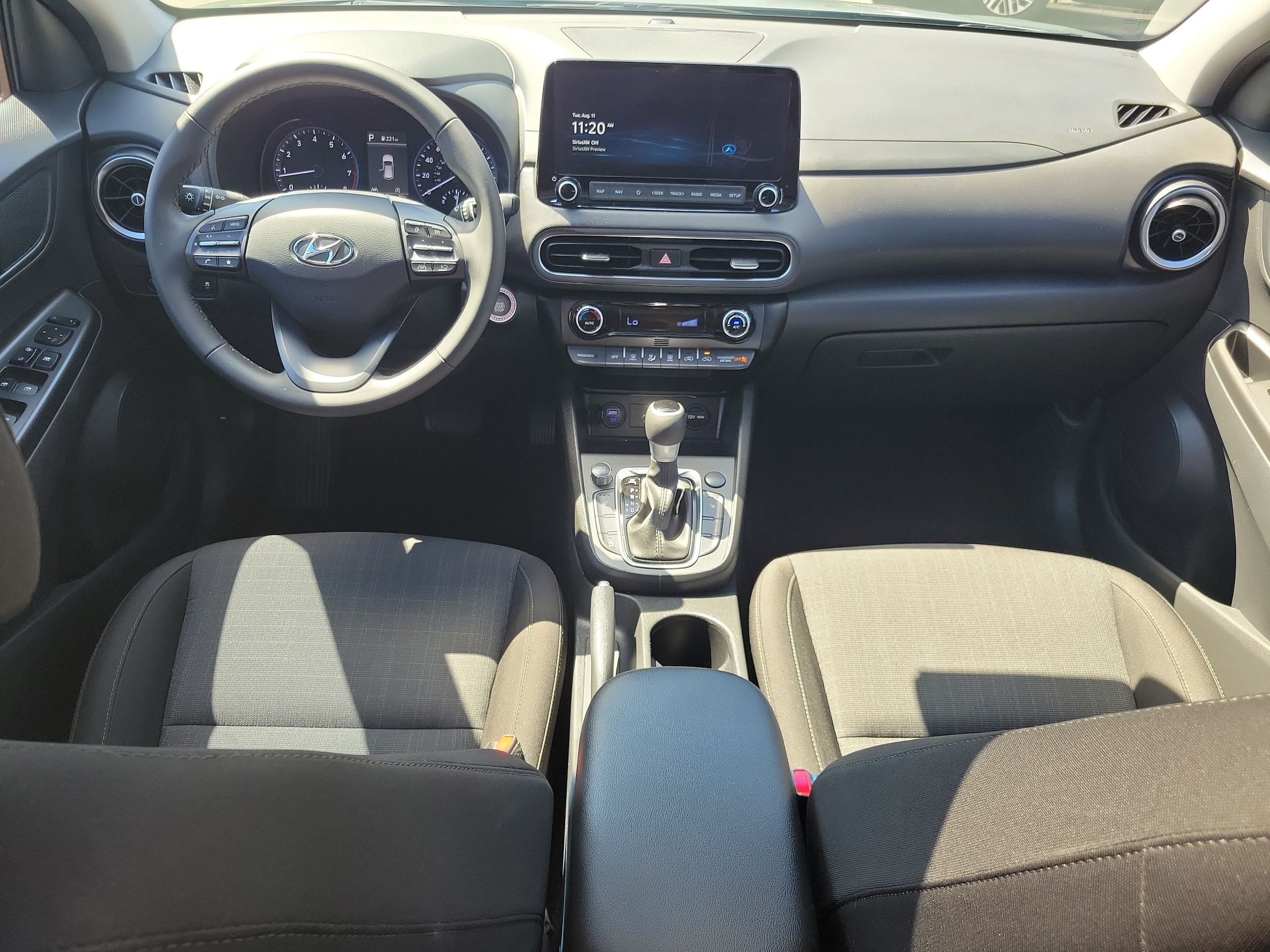 2023 Hyundai Kona SEL - Photo 16