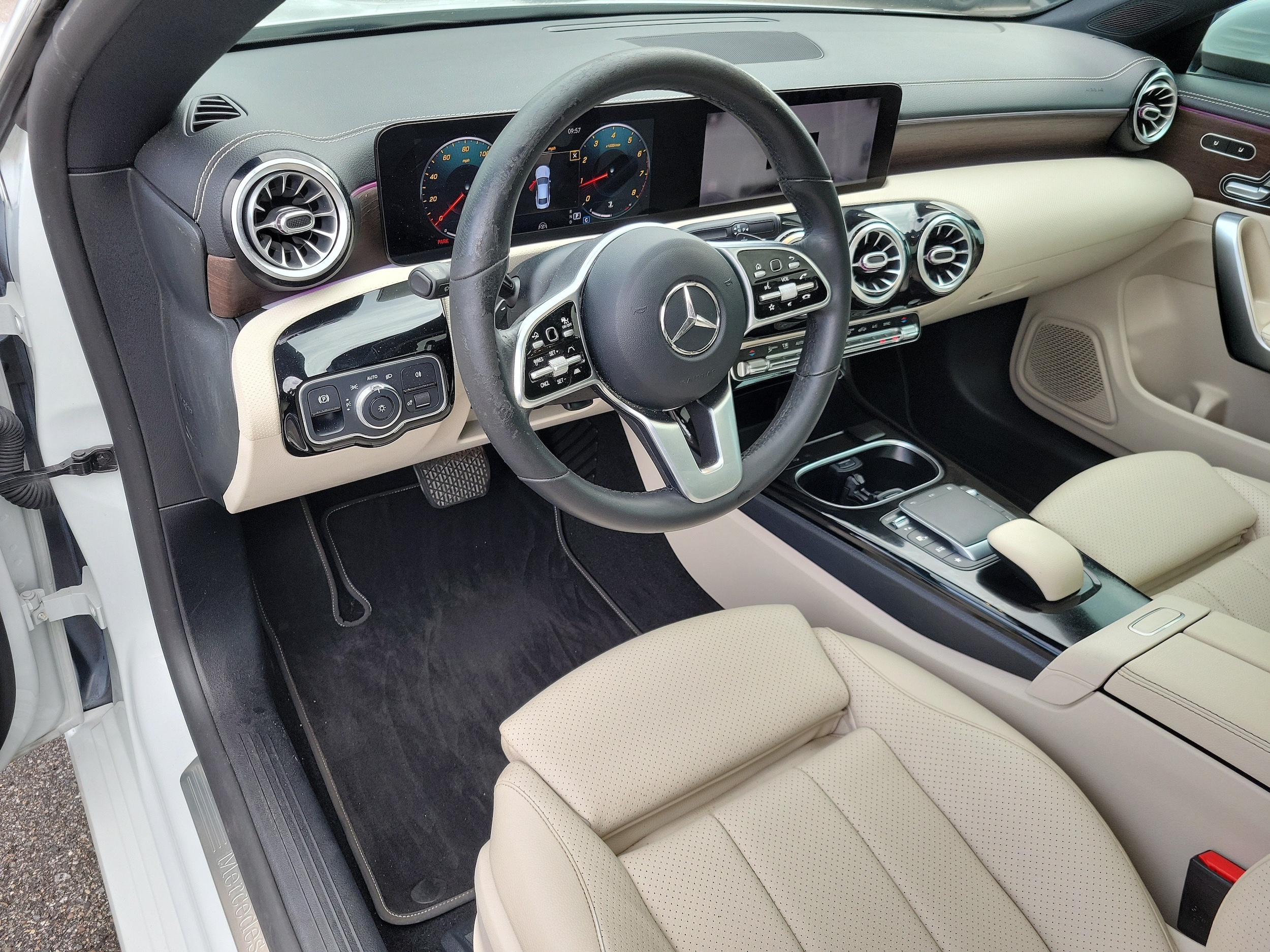 2021 Mercedes-Benz CLA CLA250 - Photo 21