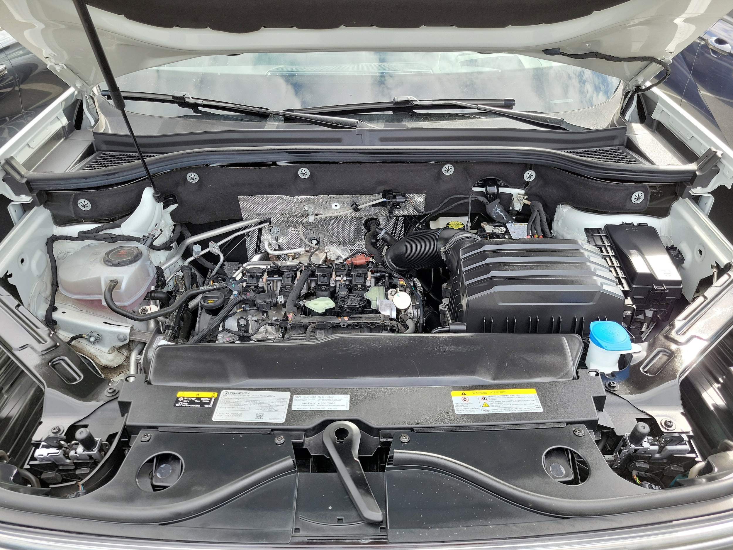 2024 Volkswagen Atlas SEL Premium R-Line - Photo 39