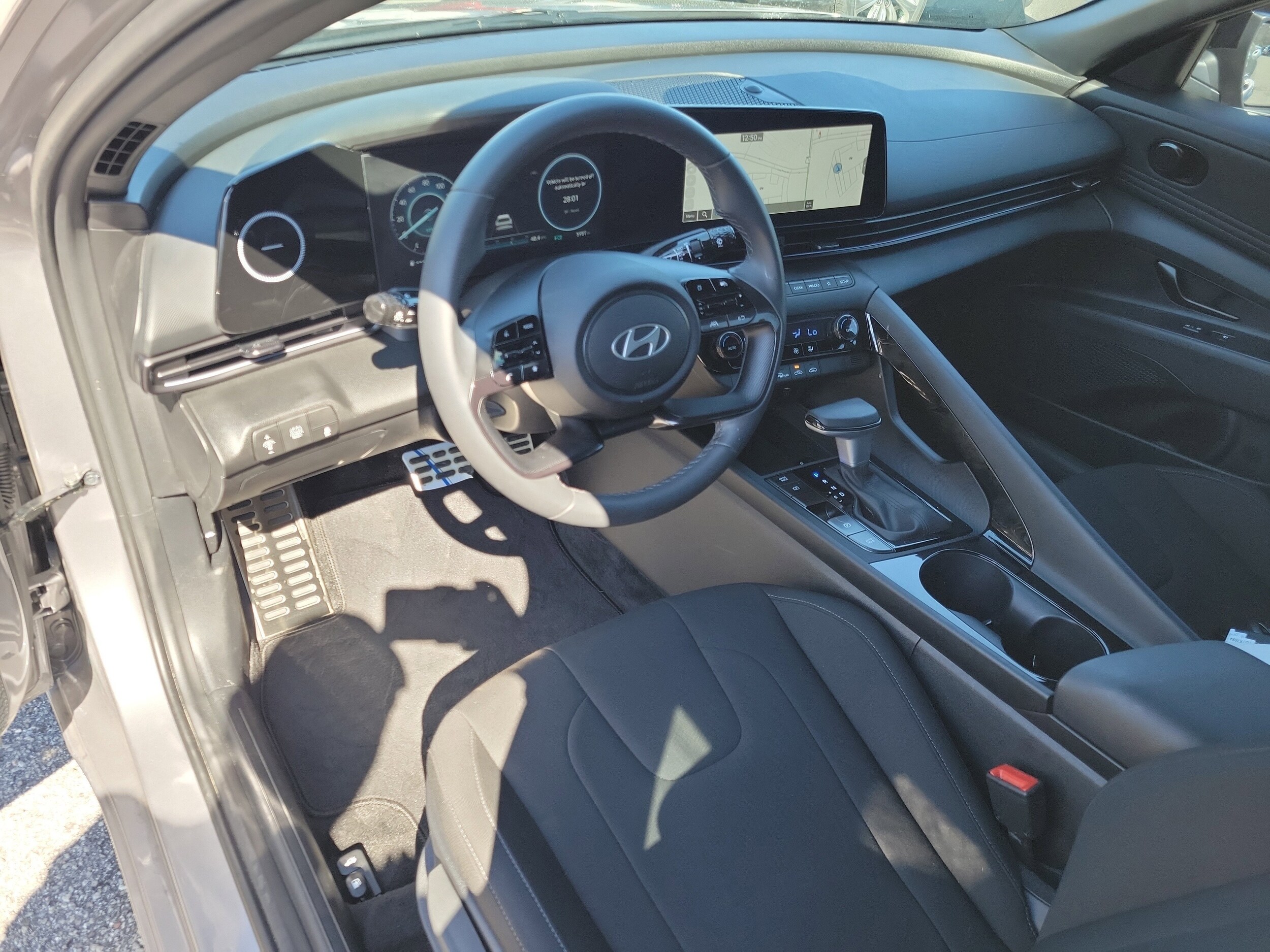 2025 Hyundai Elantra Blue - Photo 16