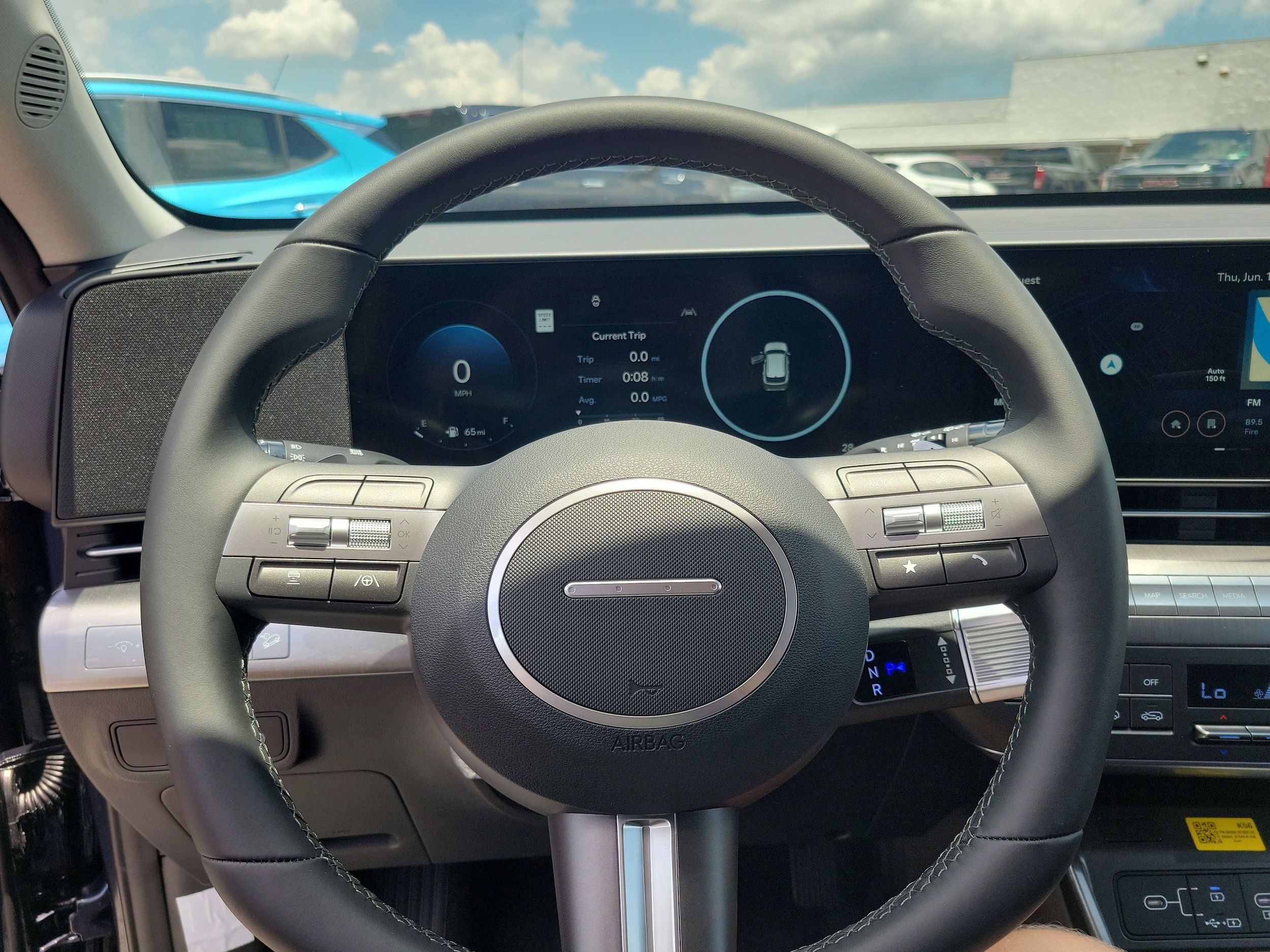 2025 Hyundai Kona SEL Convenience - Photo 12