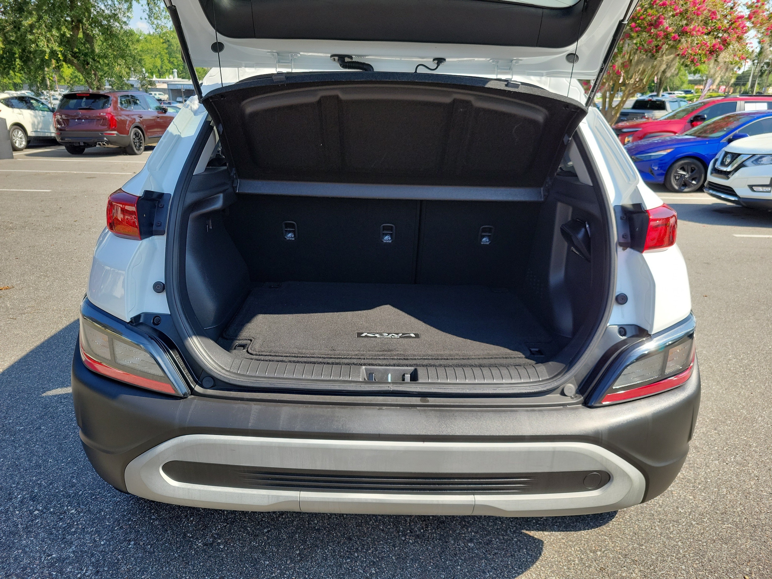 2023 Hyundai Kona SEL - Photo 9