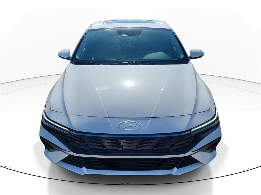 New 2025 Hyundai Elantra Hybrid Limited Sedan