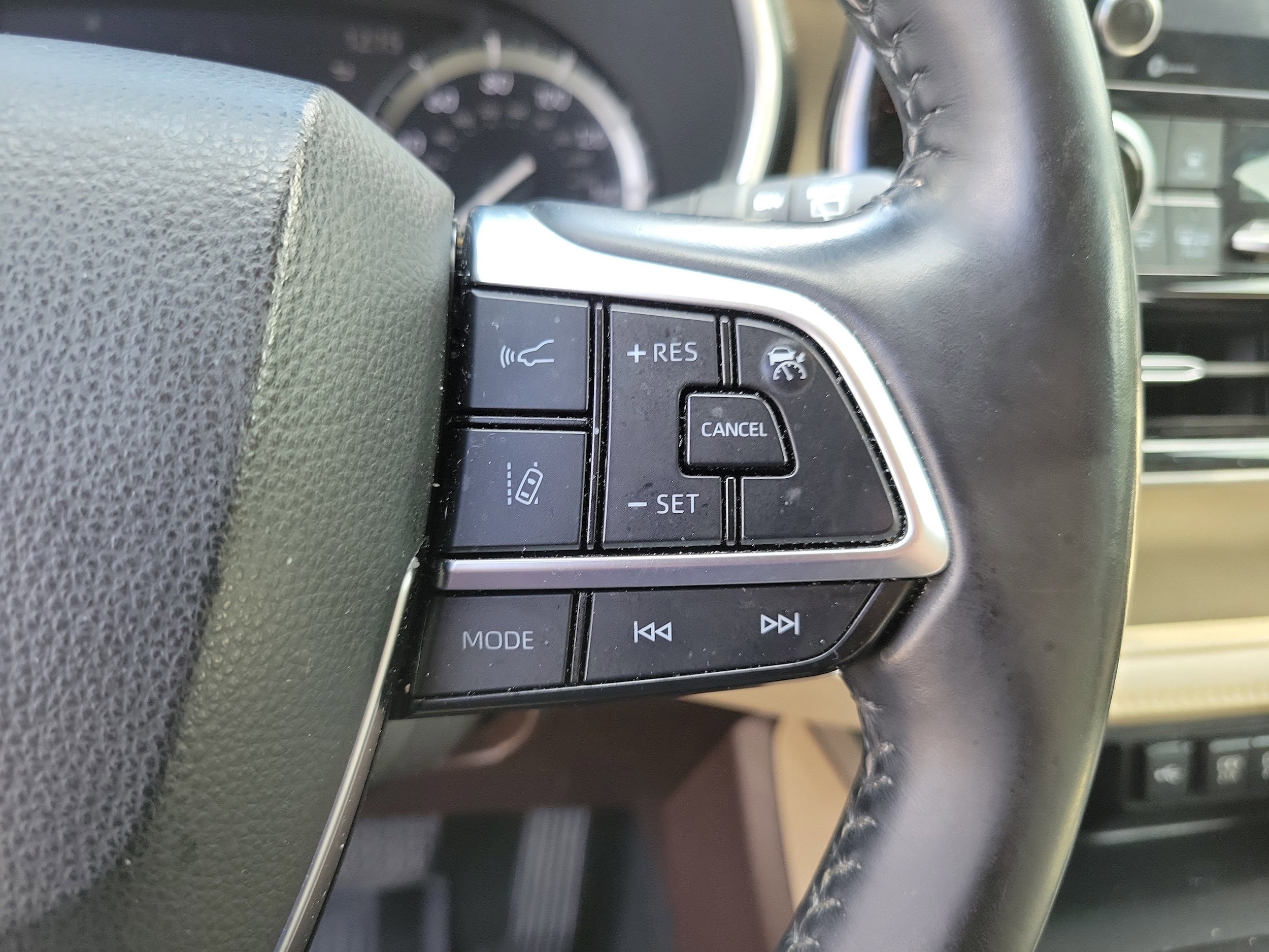 2021 Toyota Highlander XLE - Photo 30