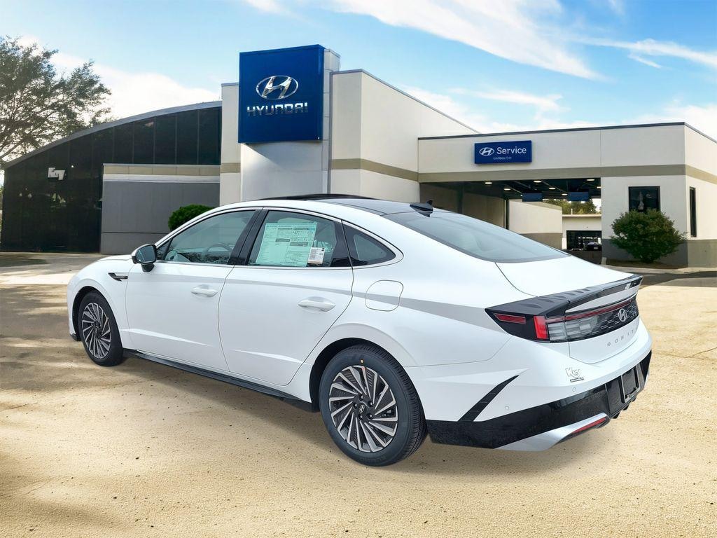 New 2026 Hyundai Sonata Hybrid Limited Sedan