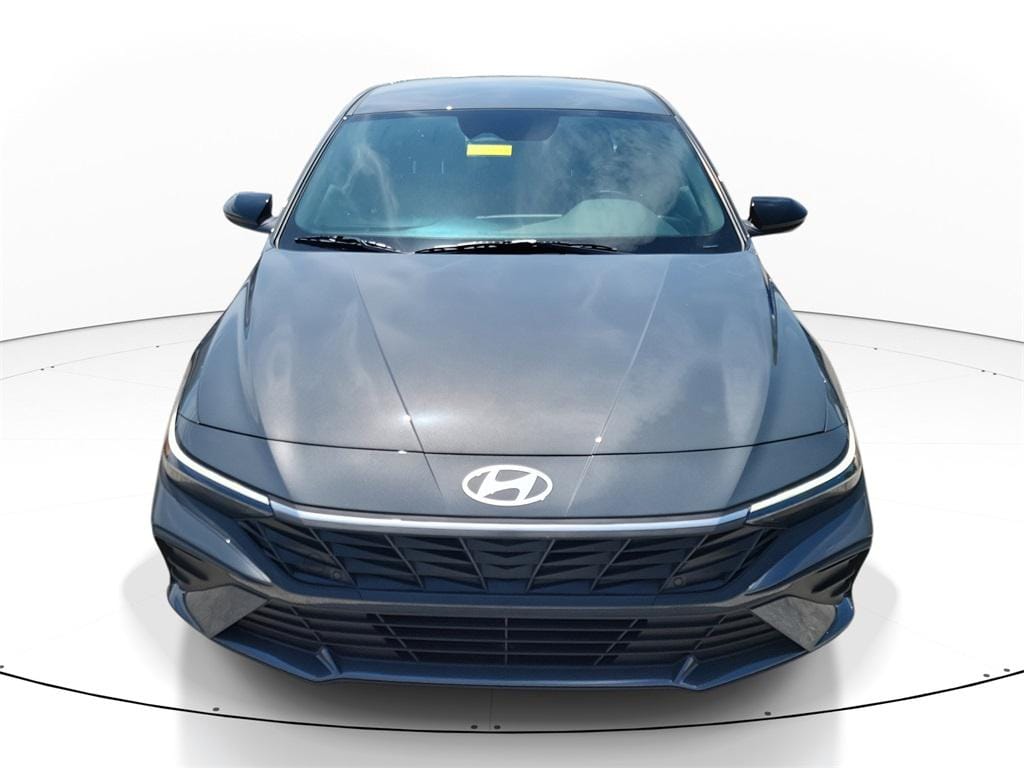 New 2025 Hyundai Elantra SEL Sport Sedan