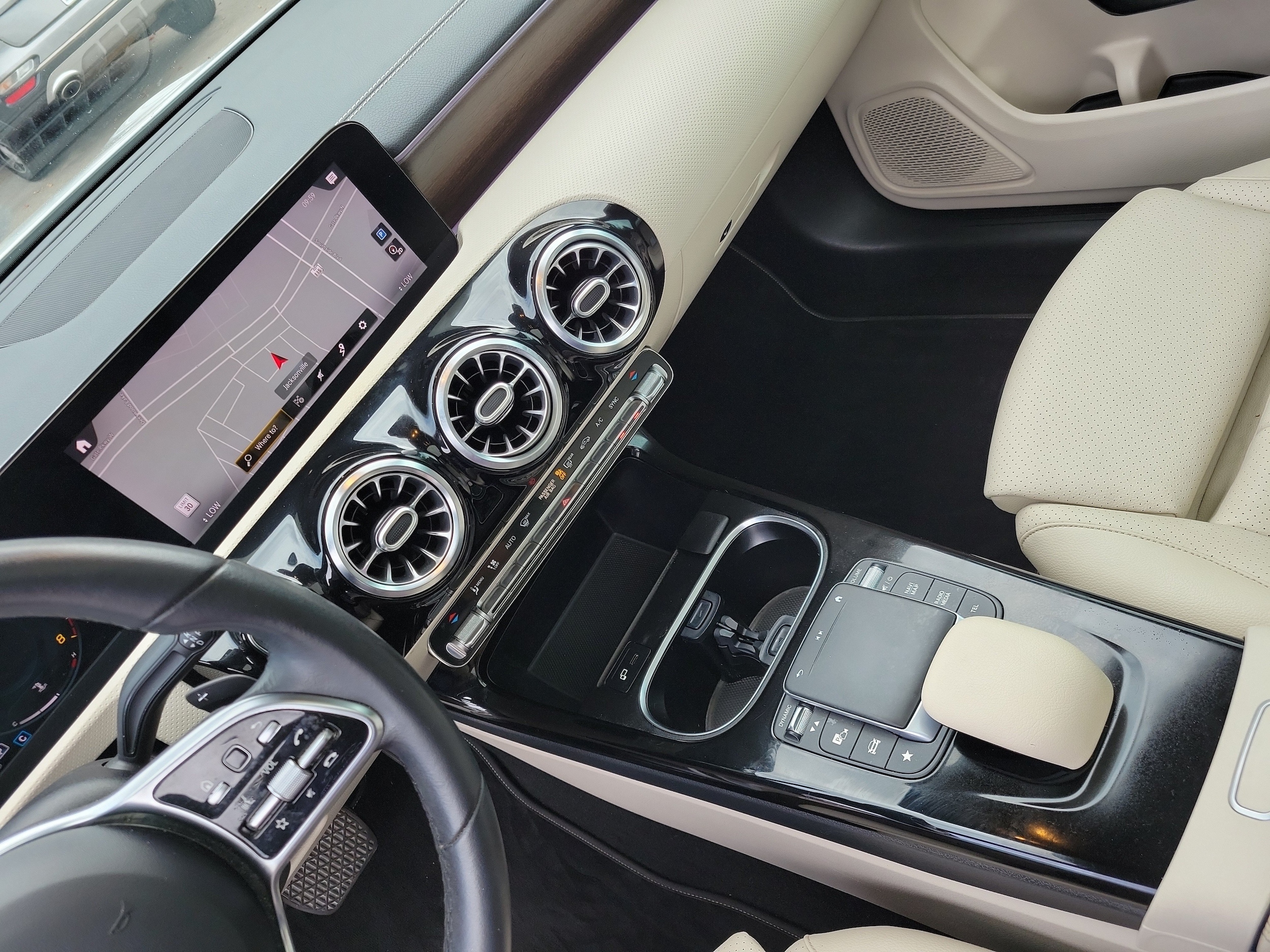 2021 Mercedes-Benz CLA CLA250 - Photo 38