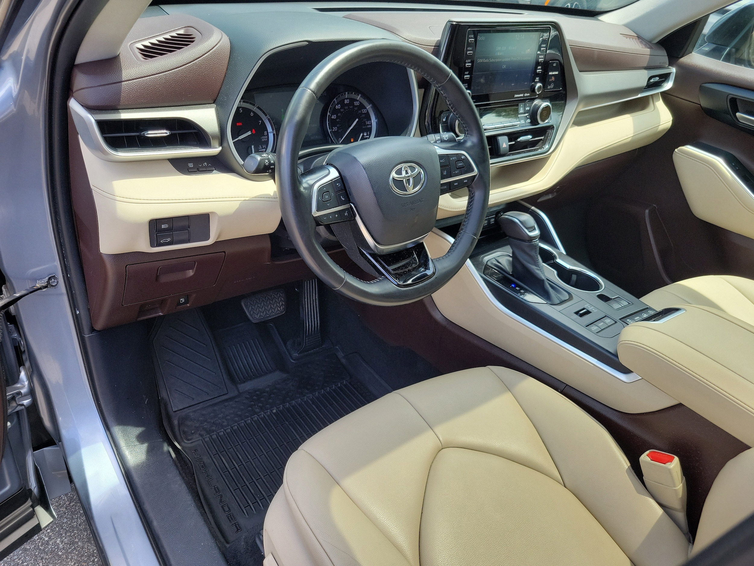 2021 Toyota Highlander XLE - Photo 22