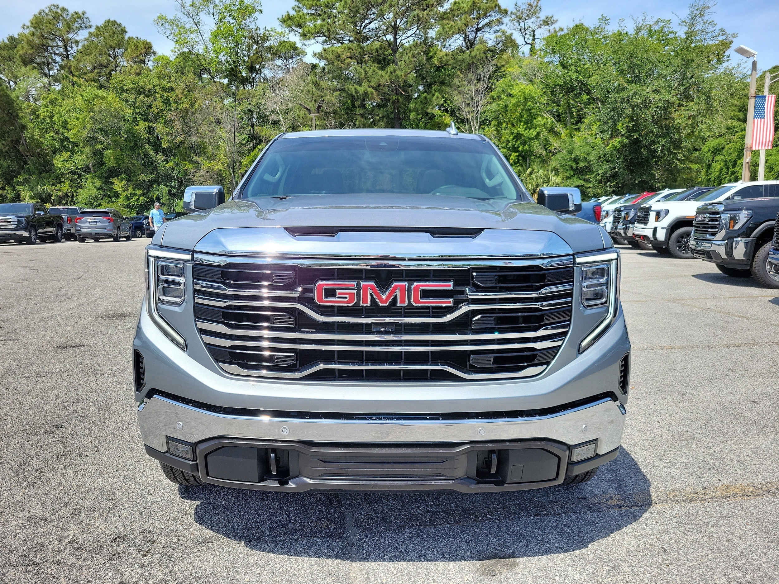 2026 GMC Sierra 1500 SLT - Photo 7