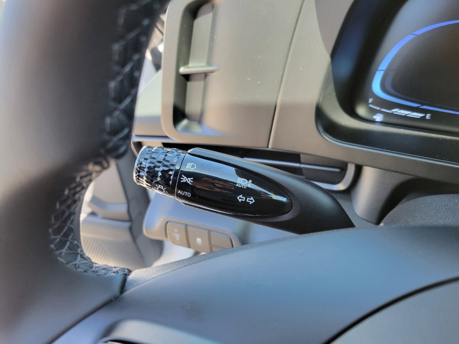 2025 Hyundai Elantra SEL - Photo 18