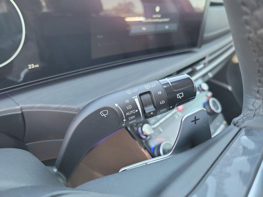 2026 Hyundai Santa Fe Limited - Photo 18