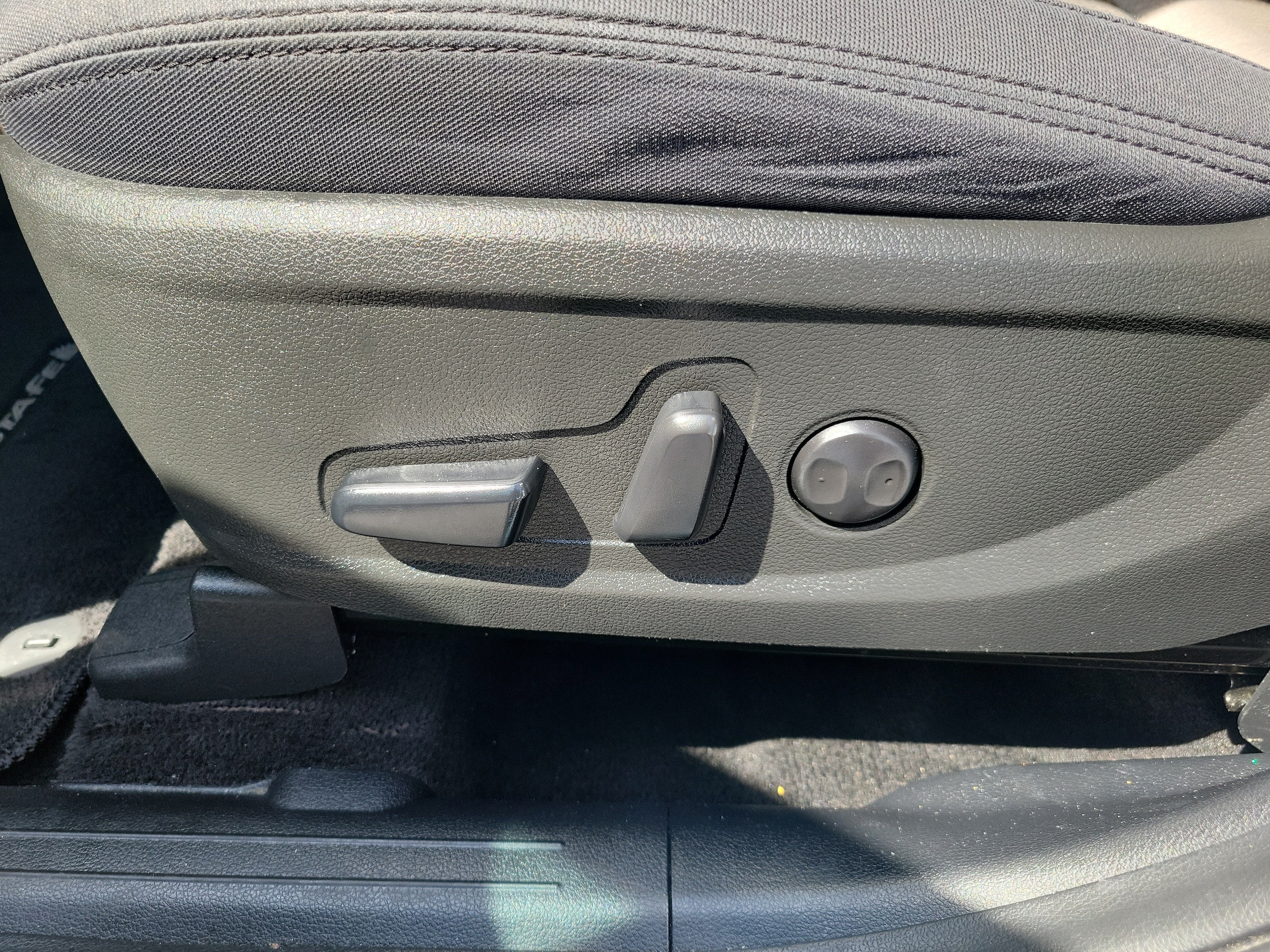 2022 Hyundai Santa Fe SEL - Photo 23