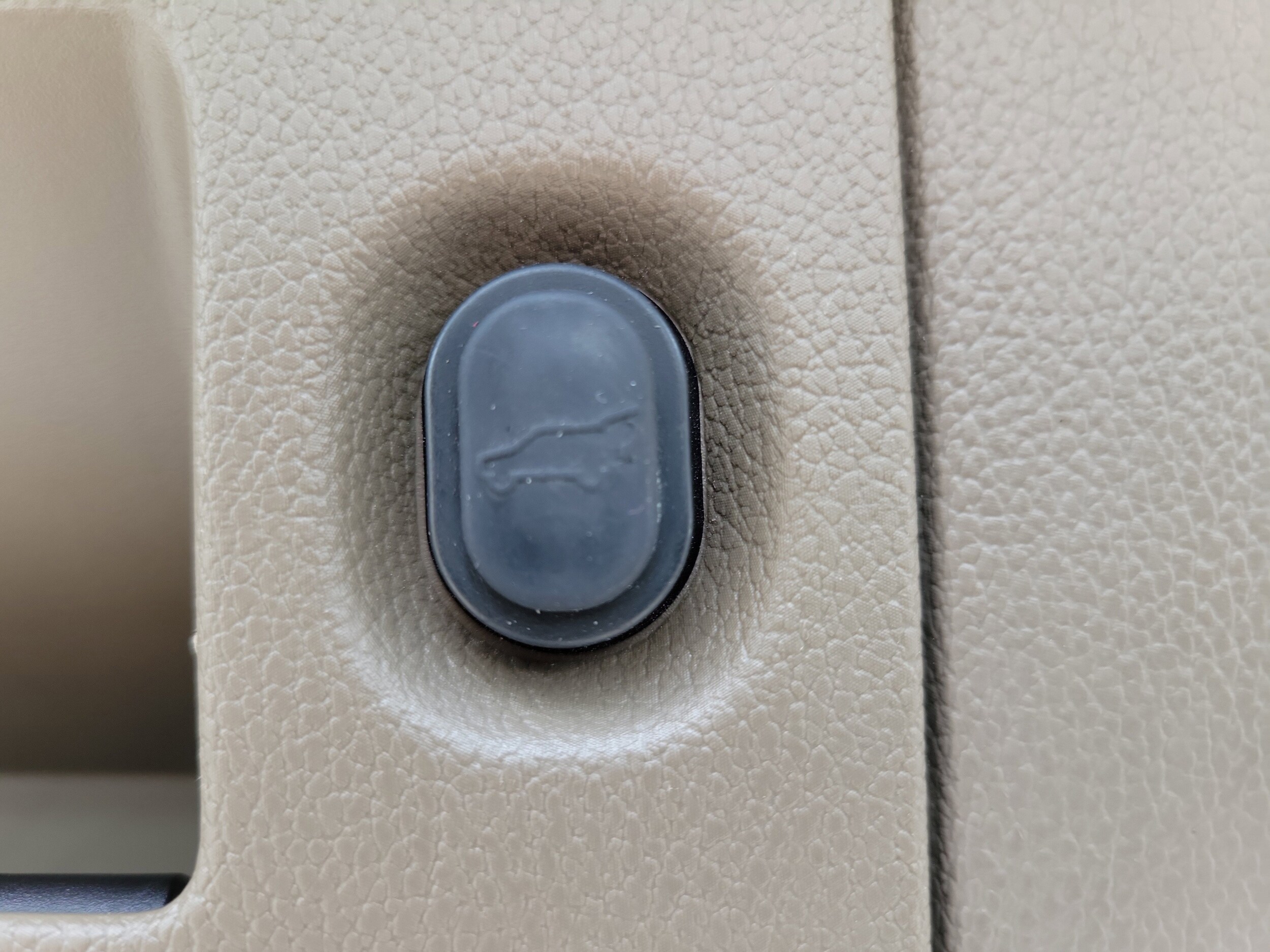 2019 Chevrolet Tahoe LT - Photo 11