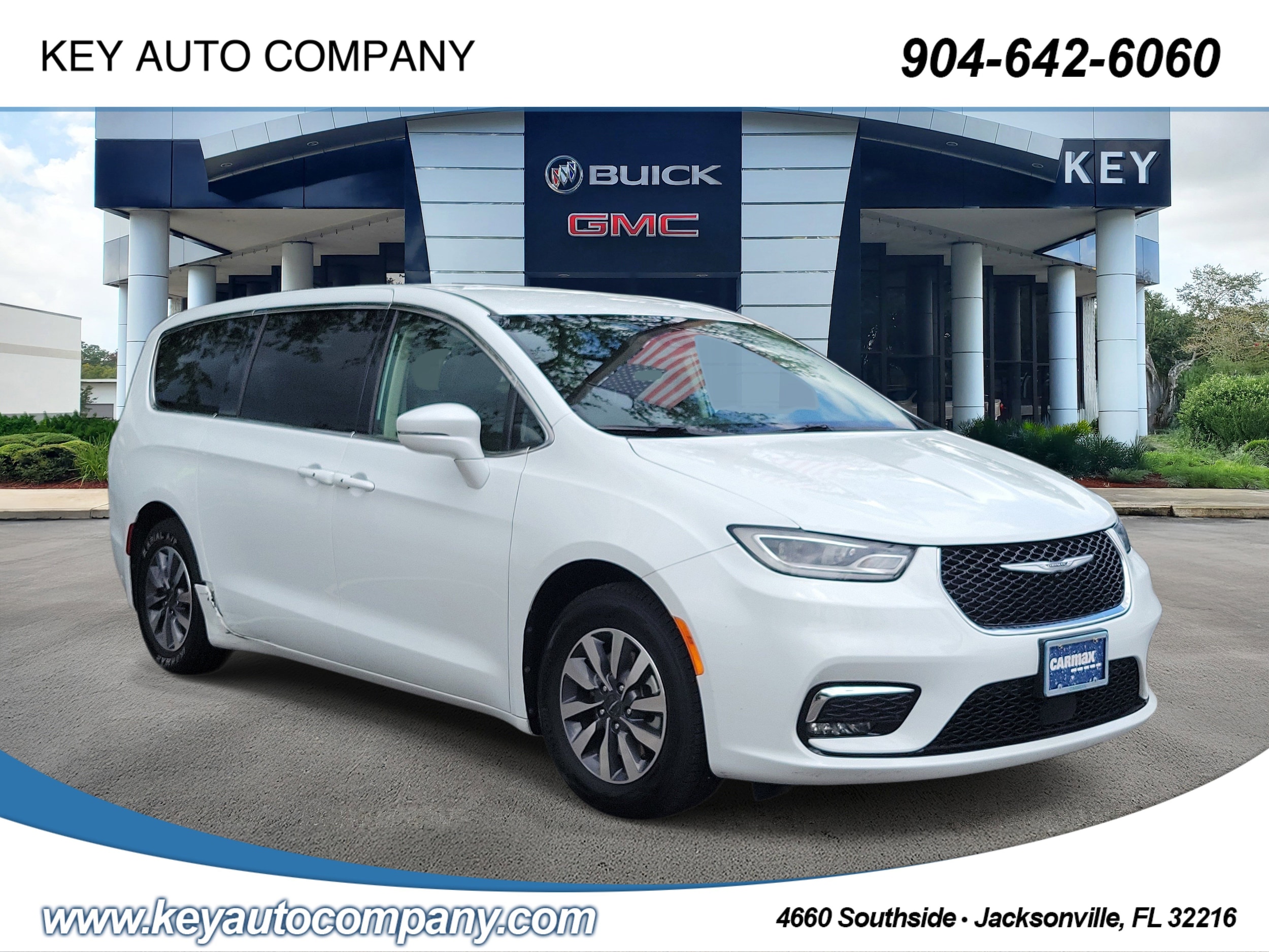 2022 Chrysler Pacifica Hybrid Touring L Hybrid's photo