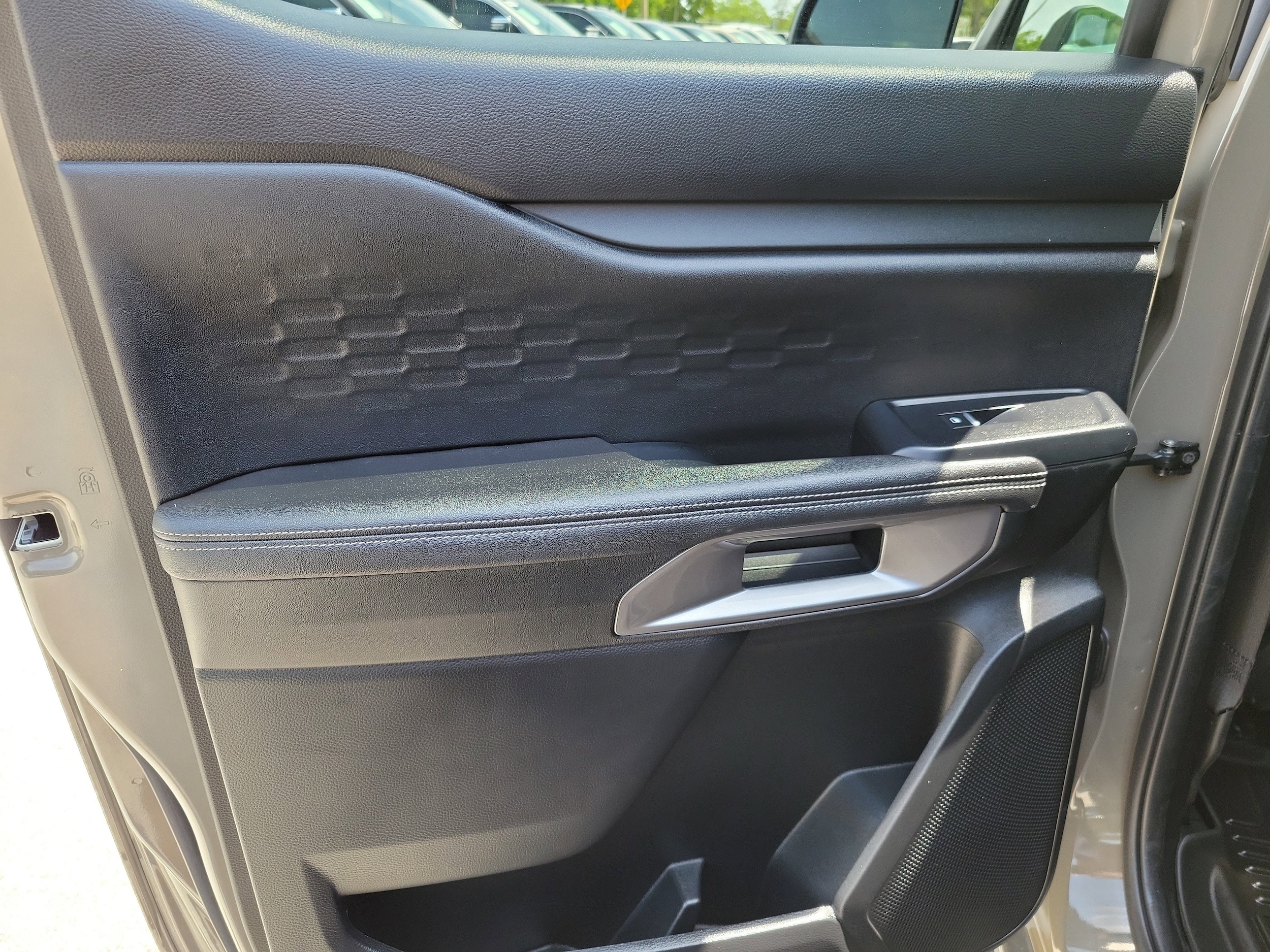 2025 Ford Ranger XLT - Photo 11