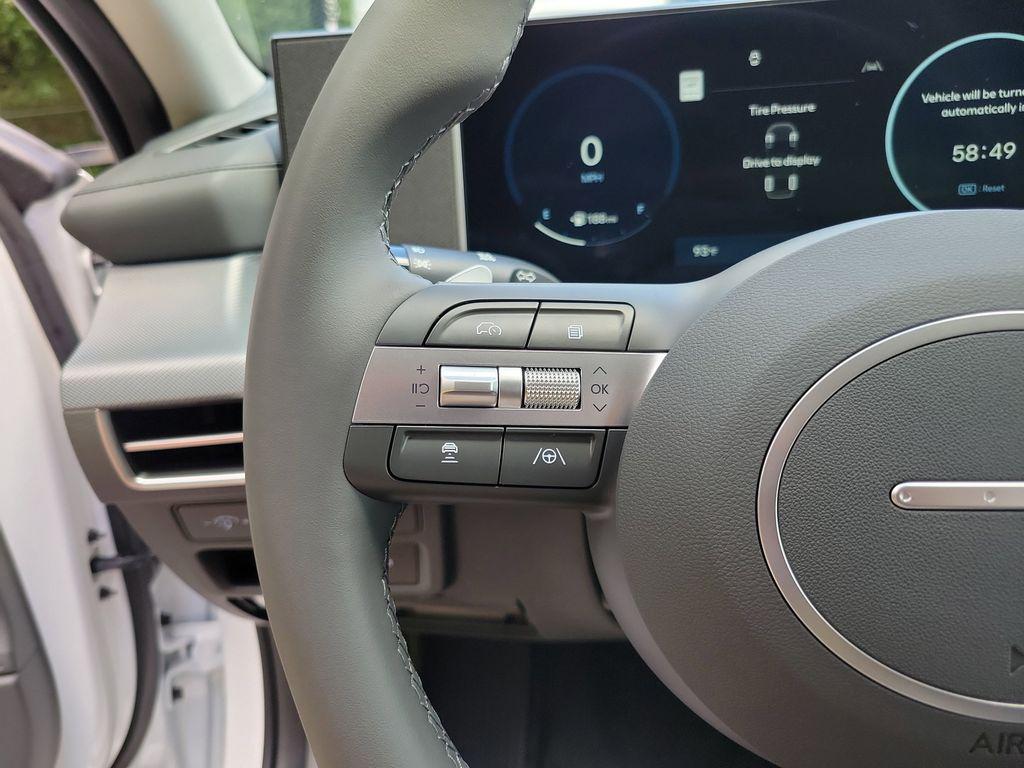 2025 Hyundai Sonata SEL - Photo 13