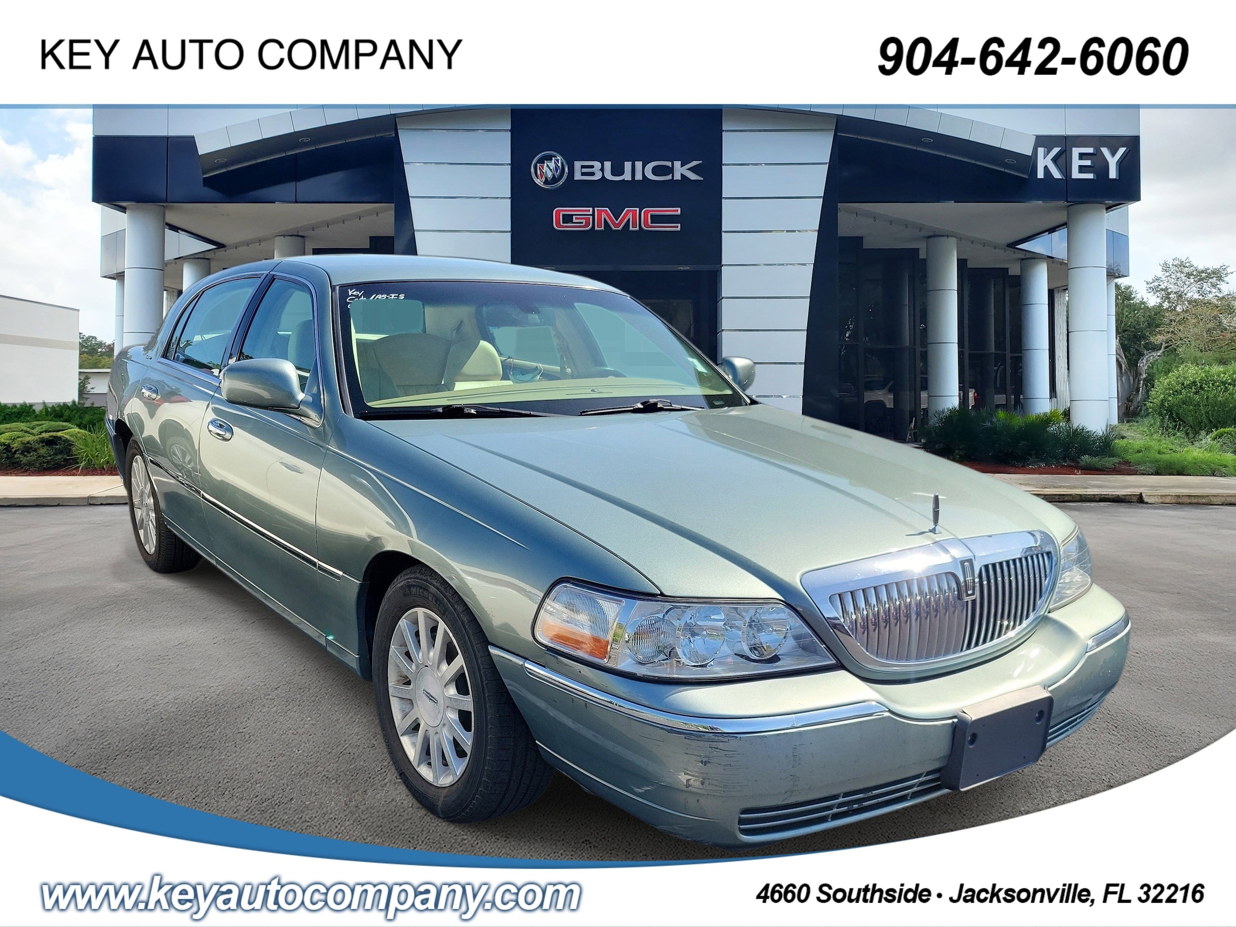 2006 Lincoln Town Car Signature