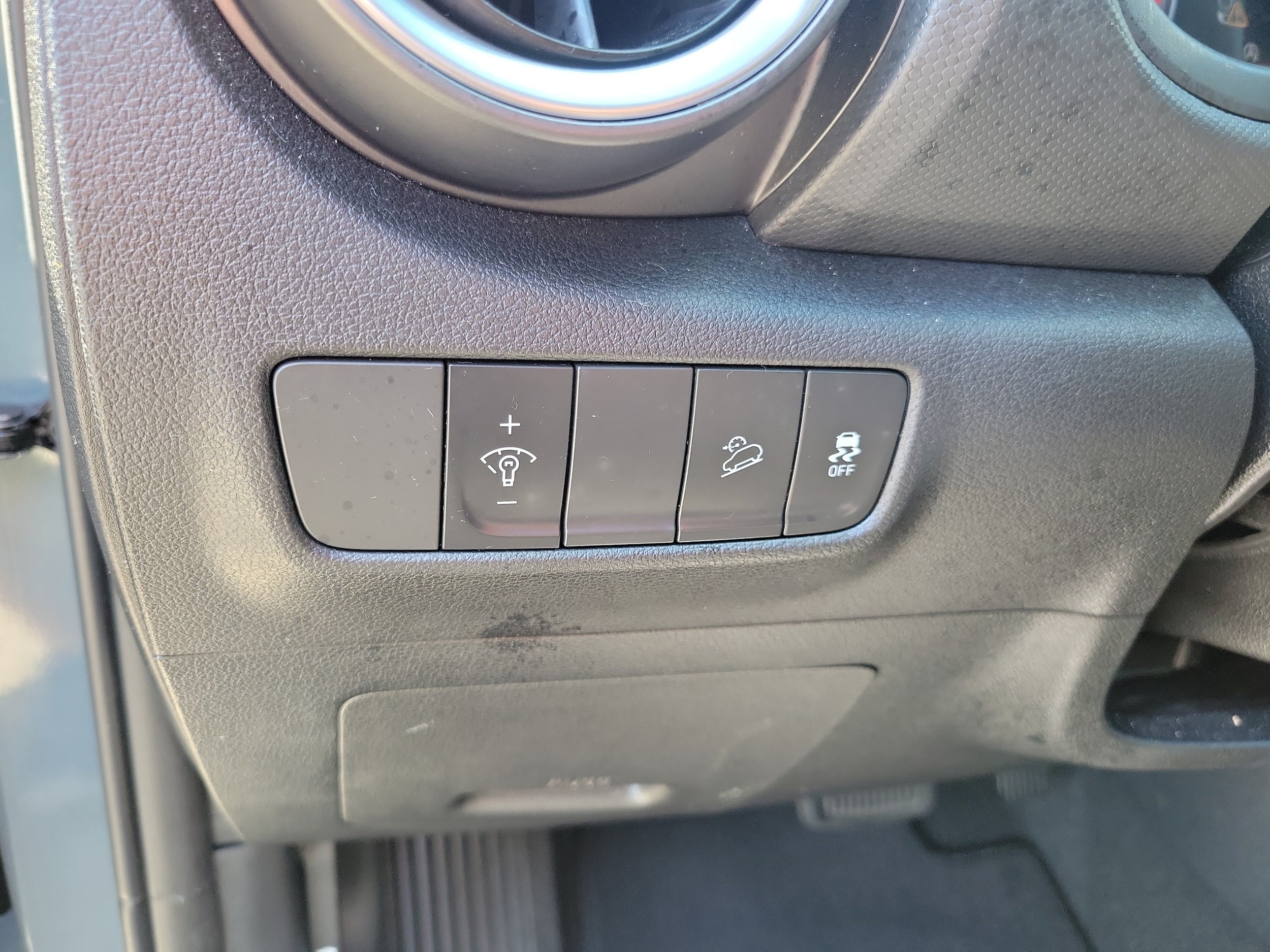 2023 Hyundai Kona SEL - Photo 25