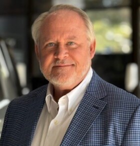 Staff member Eric Thompson from fe5d69b5b01a