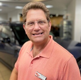 Staff member Jimmy Johnson from fe5d69b5b01a