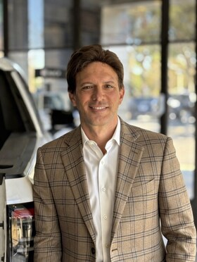 Staff member Nelson Caballero from fe5d69b5b01a