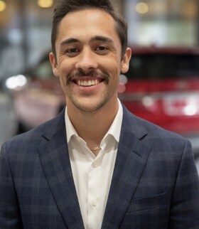 Staff member Roy Ortiz from 995e771a2d5b