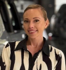 Staff member Jazmin Bignar from fe5d69b5b01a