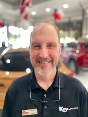 Staff member Scott Berni from 3ee86858c6f2
