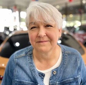 Staff member Karen Sampson from 4d77c227afa0