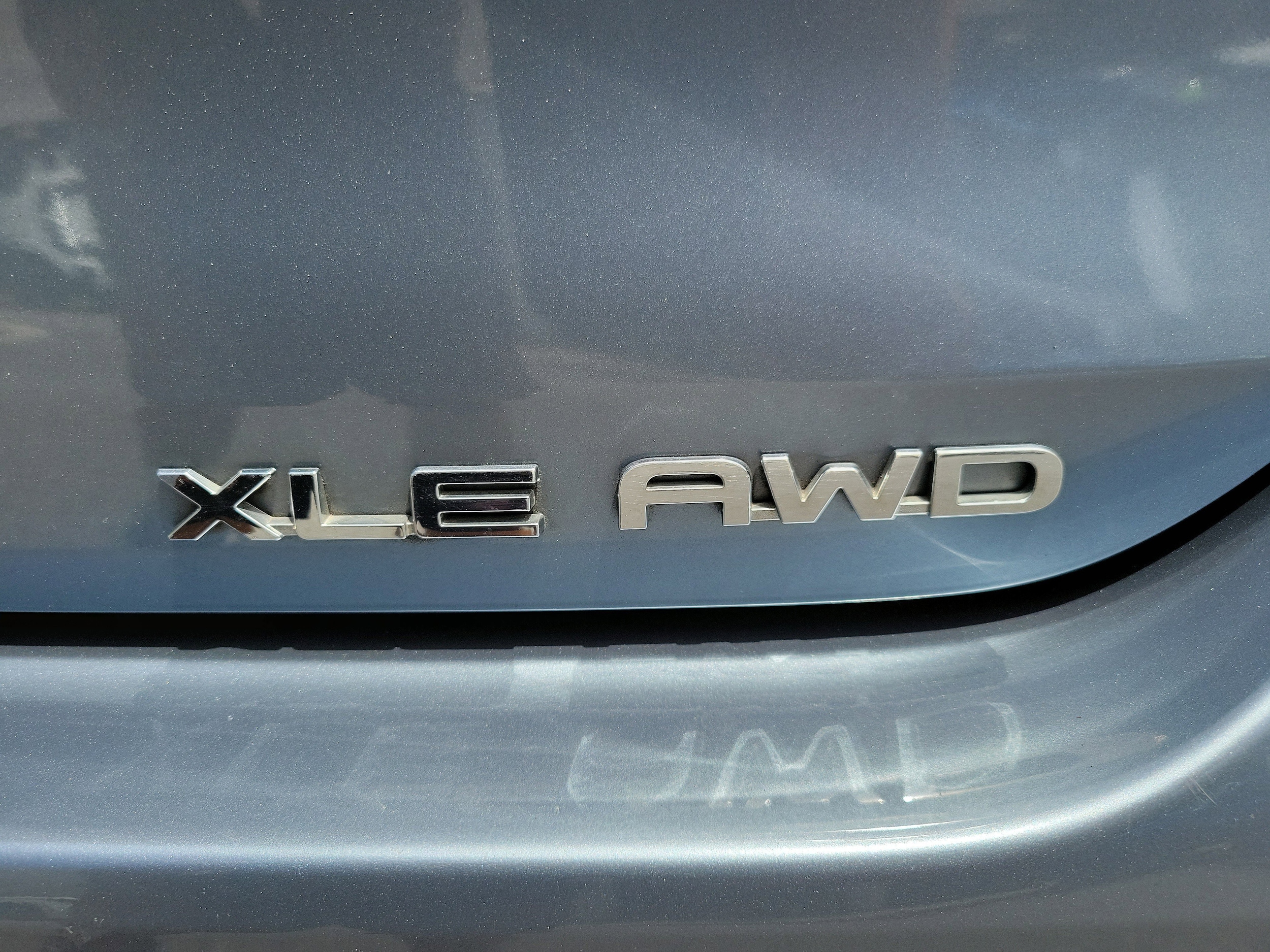 2021 Toyota Highlander XLE - Photo 9