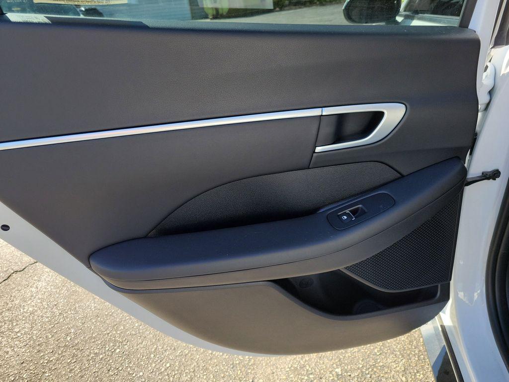 2025 Hyundai Sonata SEL - Photo 7
