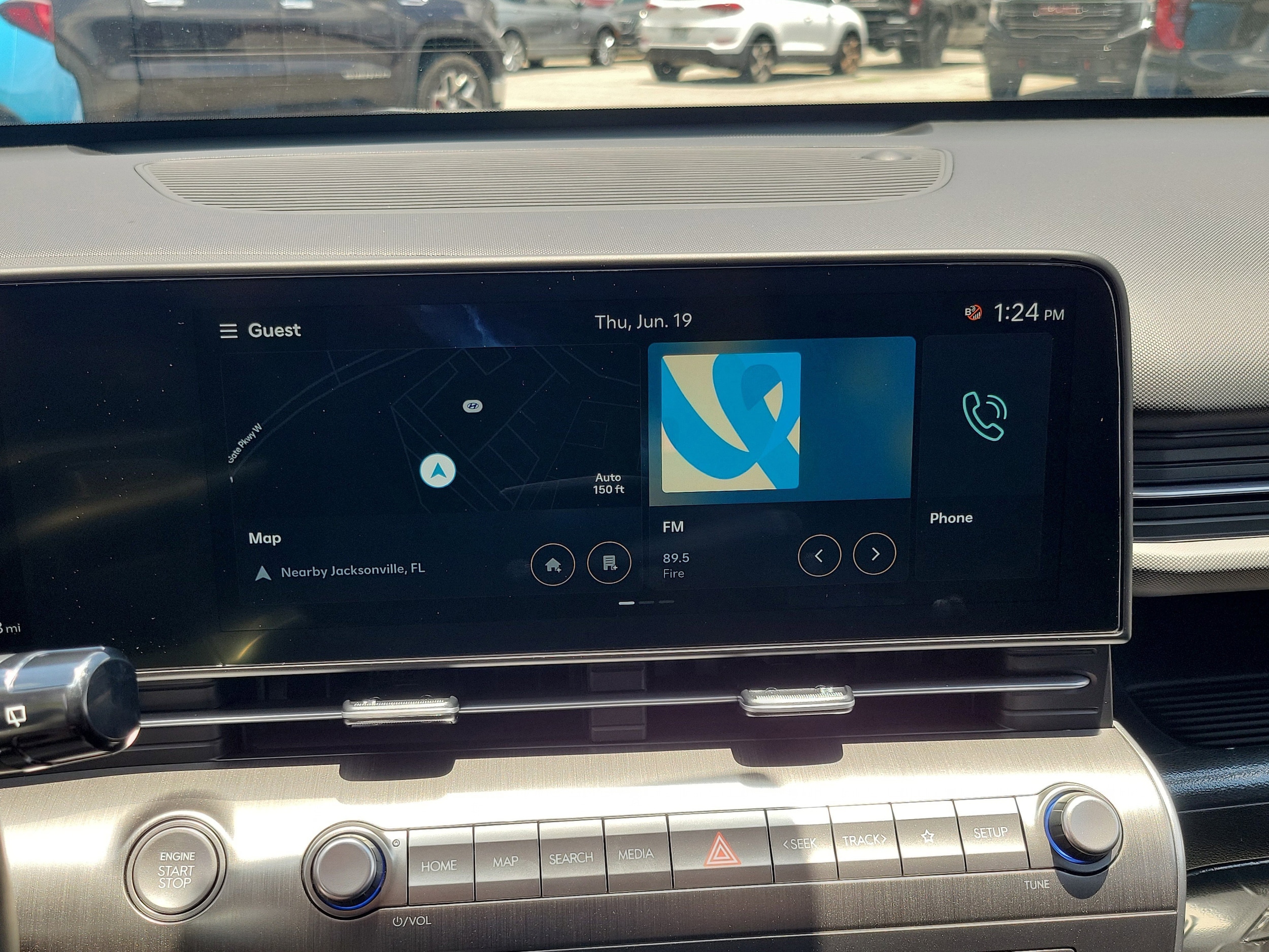 2025 Hyundai Kona SEL Convenience - Photo 19