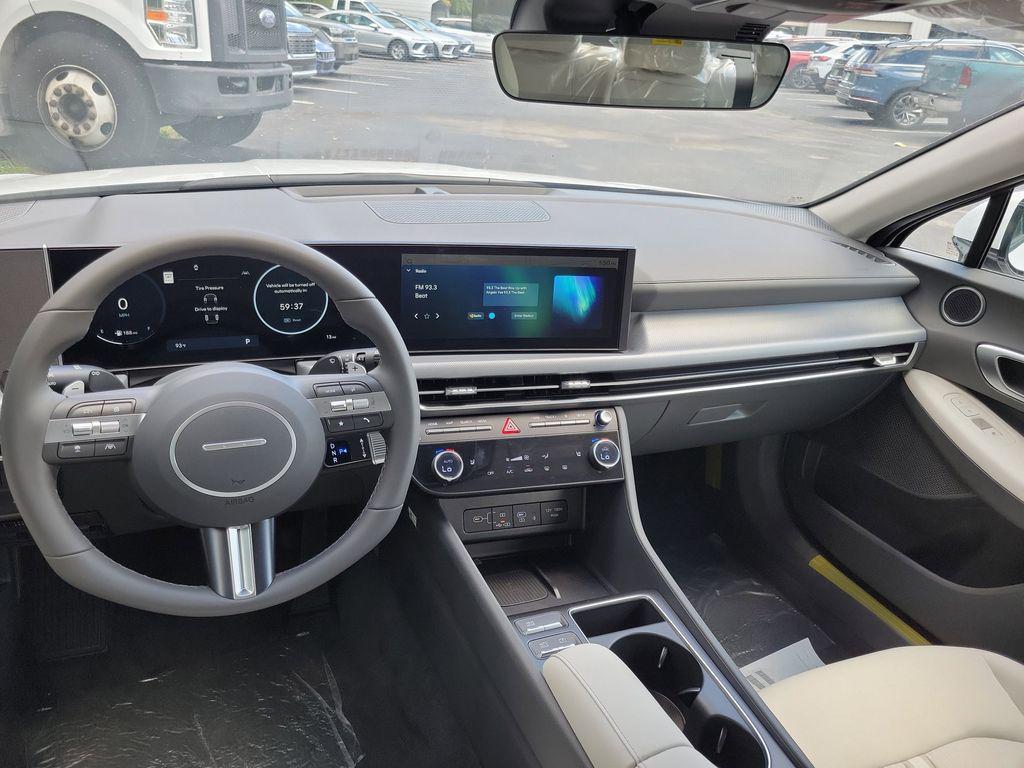 2025 Hyundai Sonata SEL - Photo 29