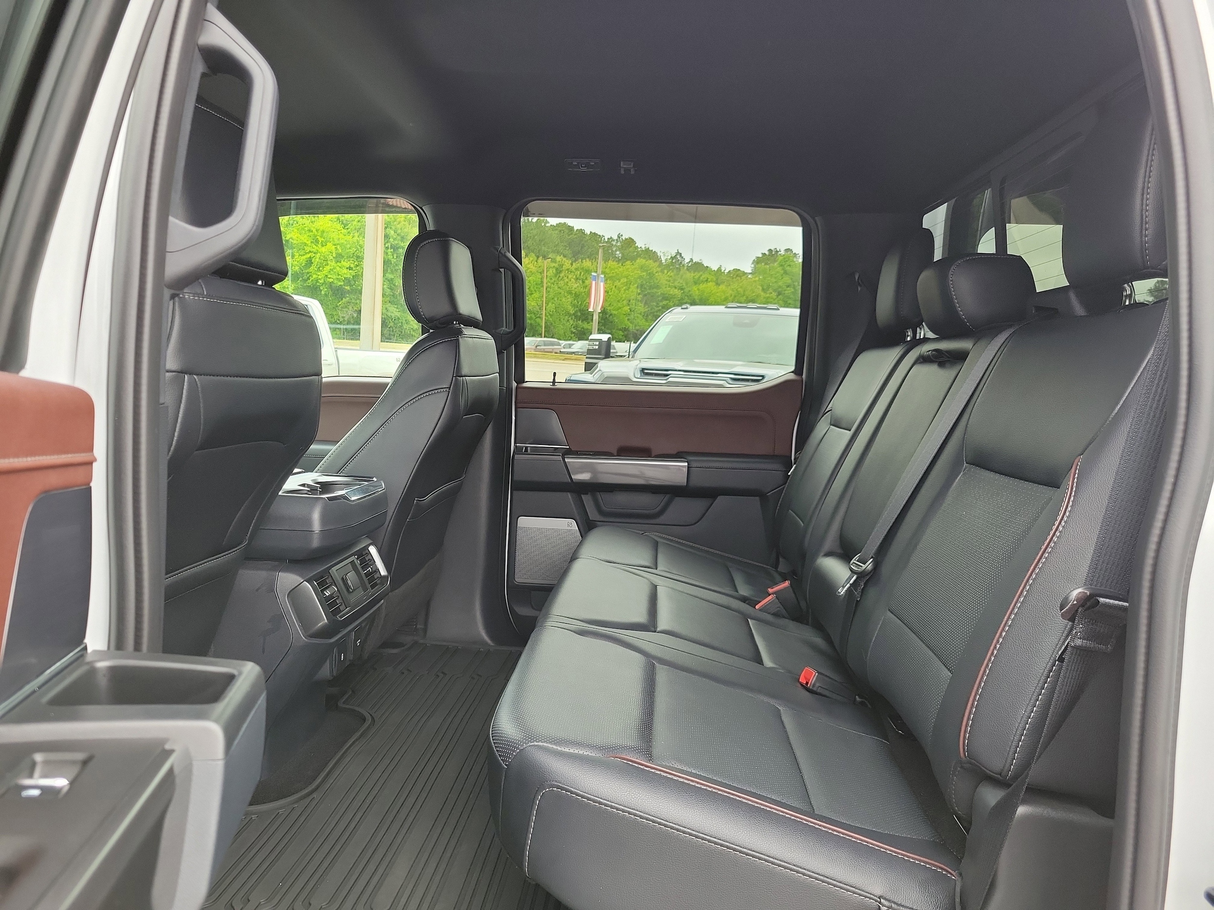 2023 Ford F-150 Lariat - Photo 11