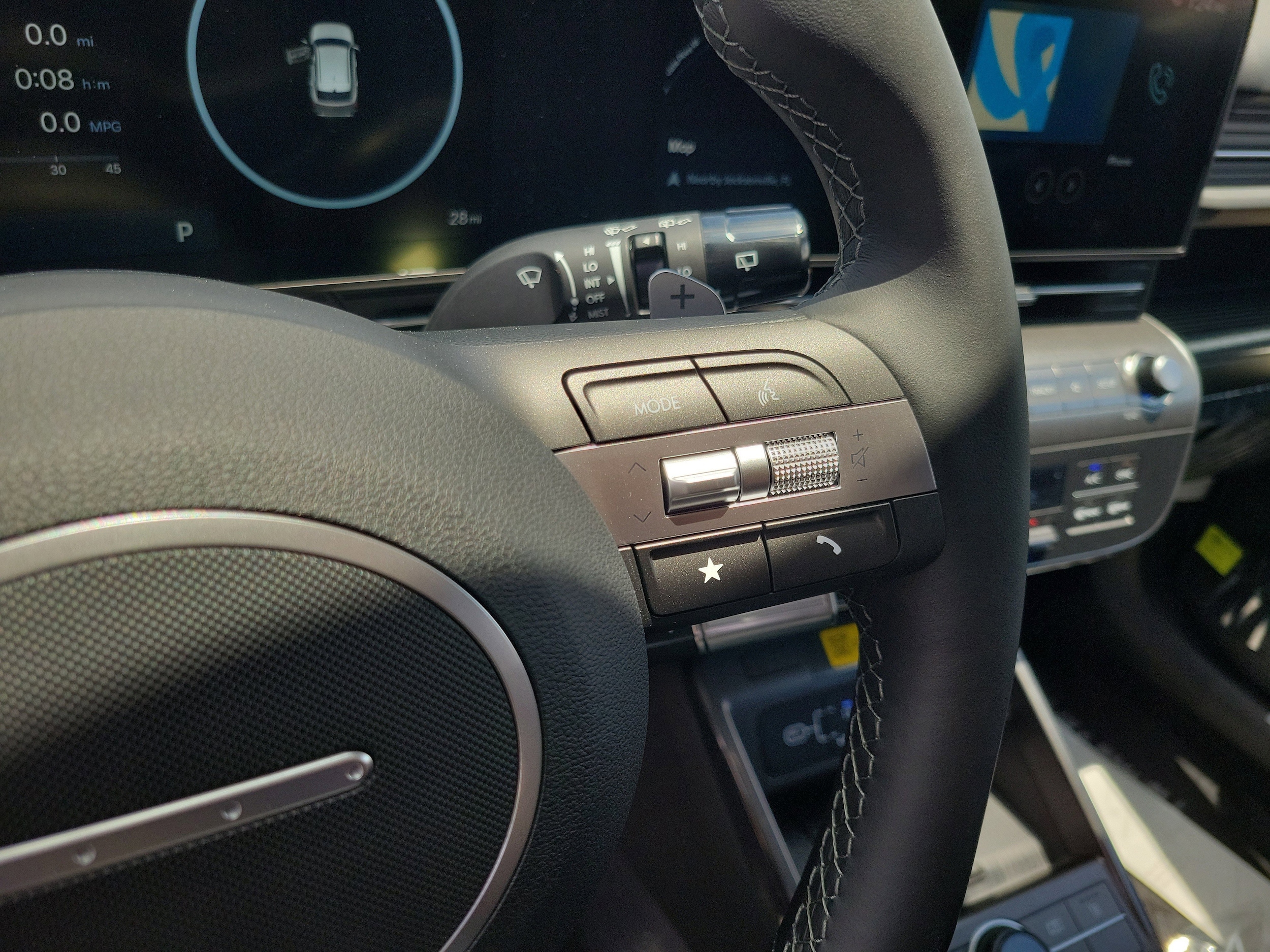 2025 Hyundai Kona SEL Convenience - Photo 14
