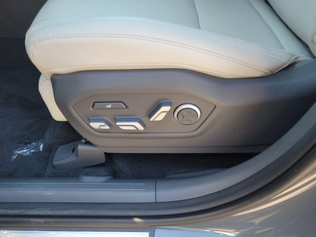 2026 Hyundai Santa Fe Calligraphy - Photo 13