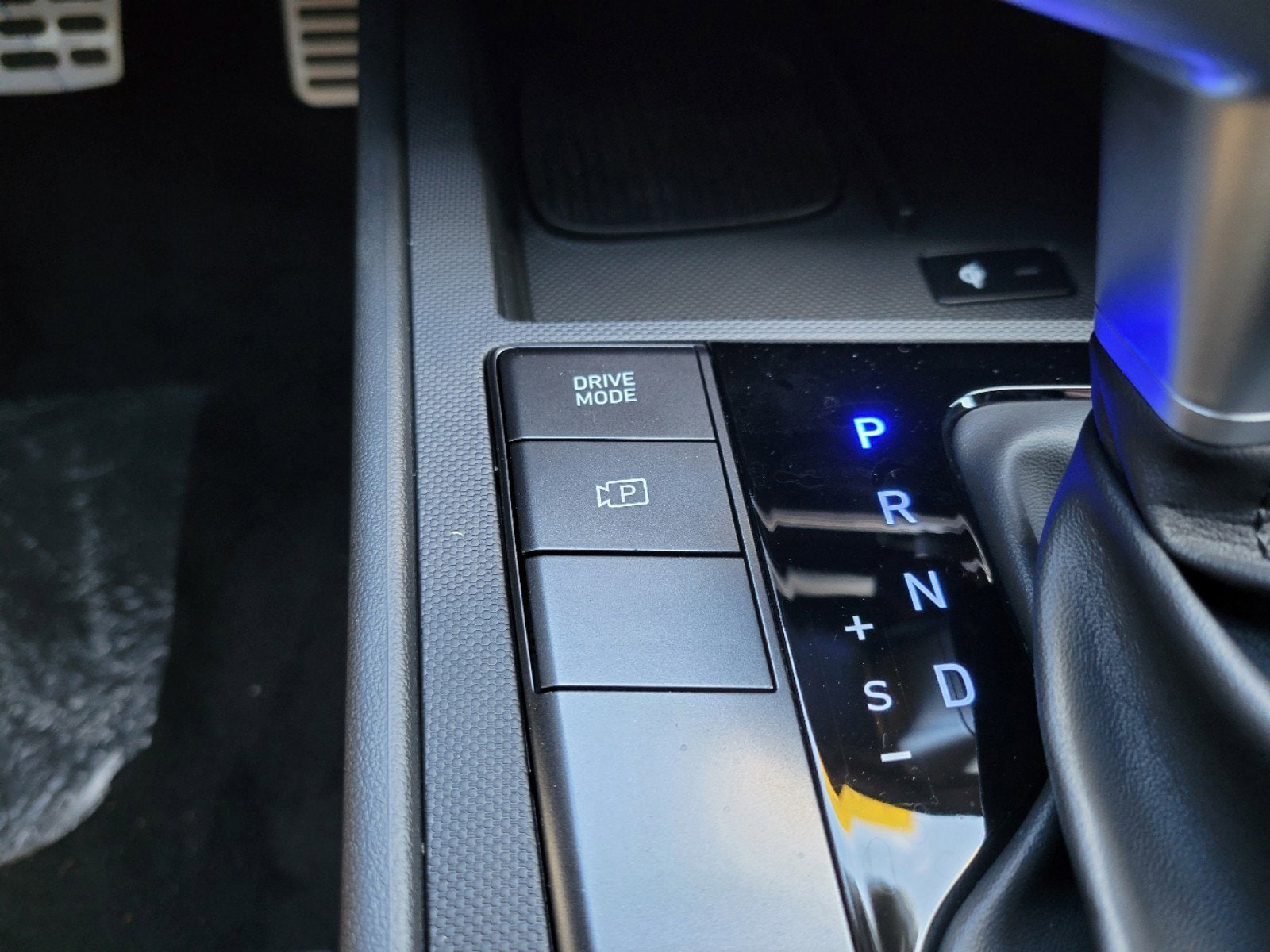 2025 Hyundai Elantra SEL - Photo 27