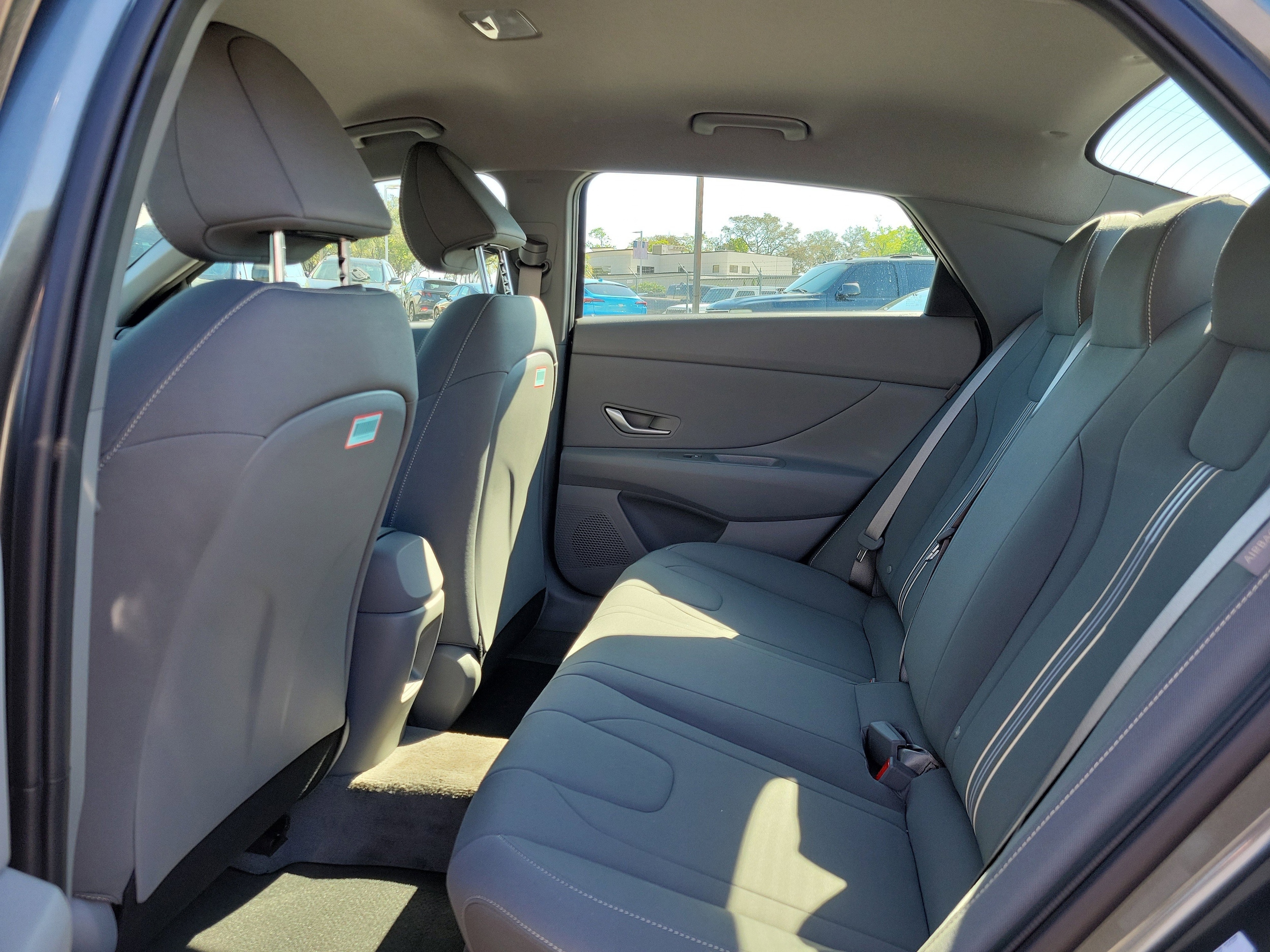 2026 Hyundai Elantra SEL Sport - Photo 9