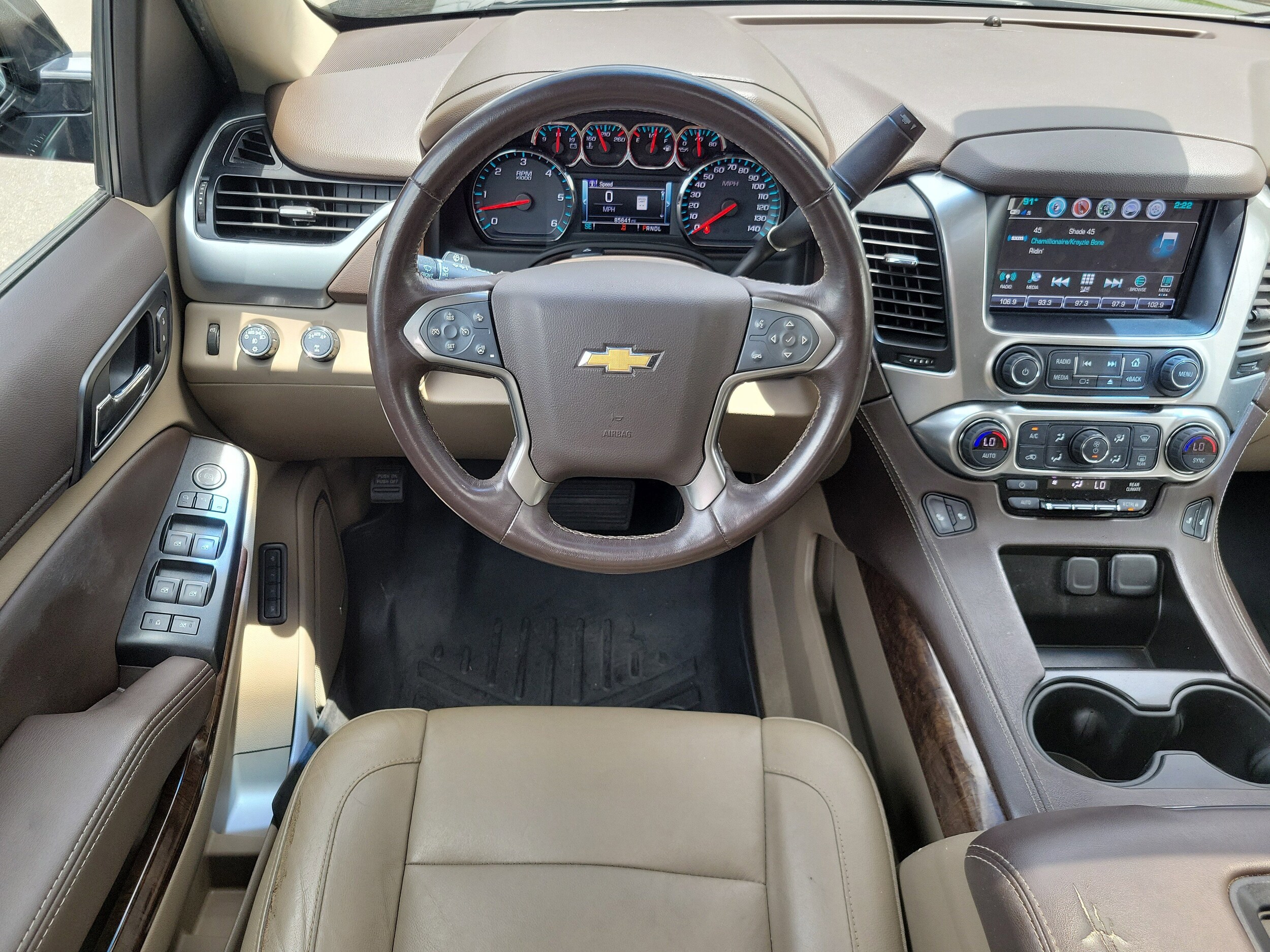2019 Chevrolet Tahoe LT - Photo 19
