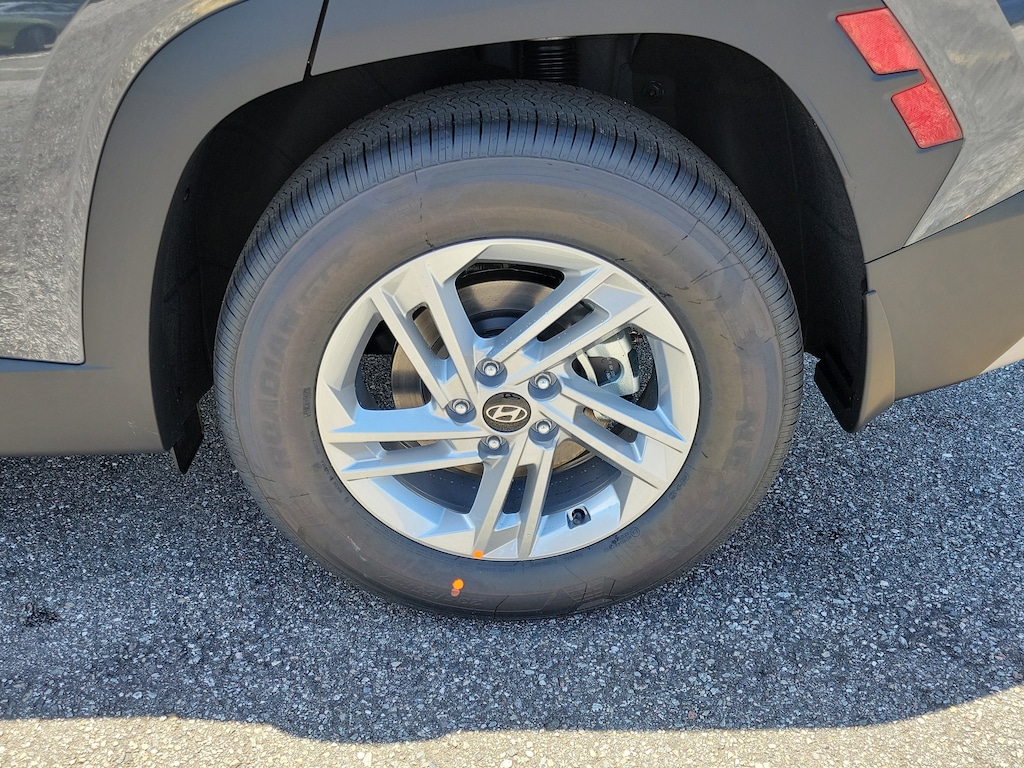 Certified 2025 Hyundai Tucson SE SUV