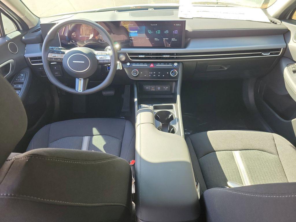 2025 Hyundai Sonata SEL - Photo 9