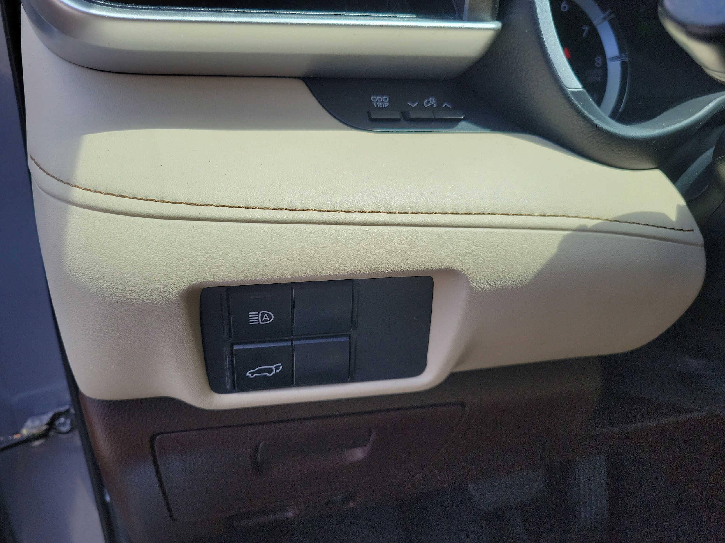 2021 Toyota Highlander XLE - Photo 27