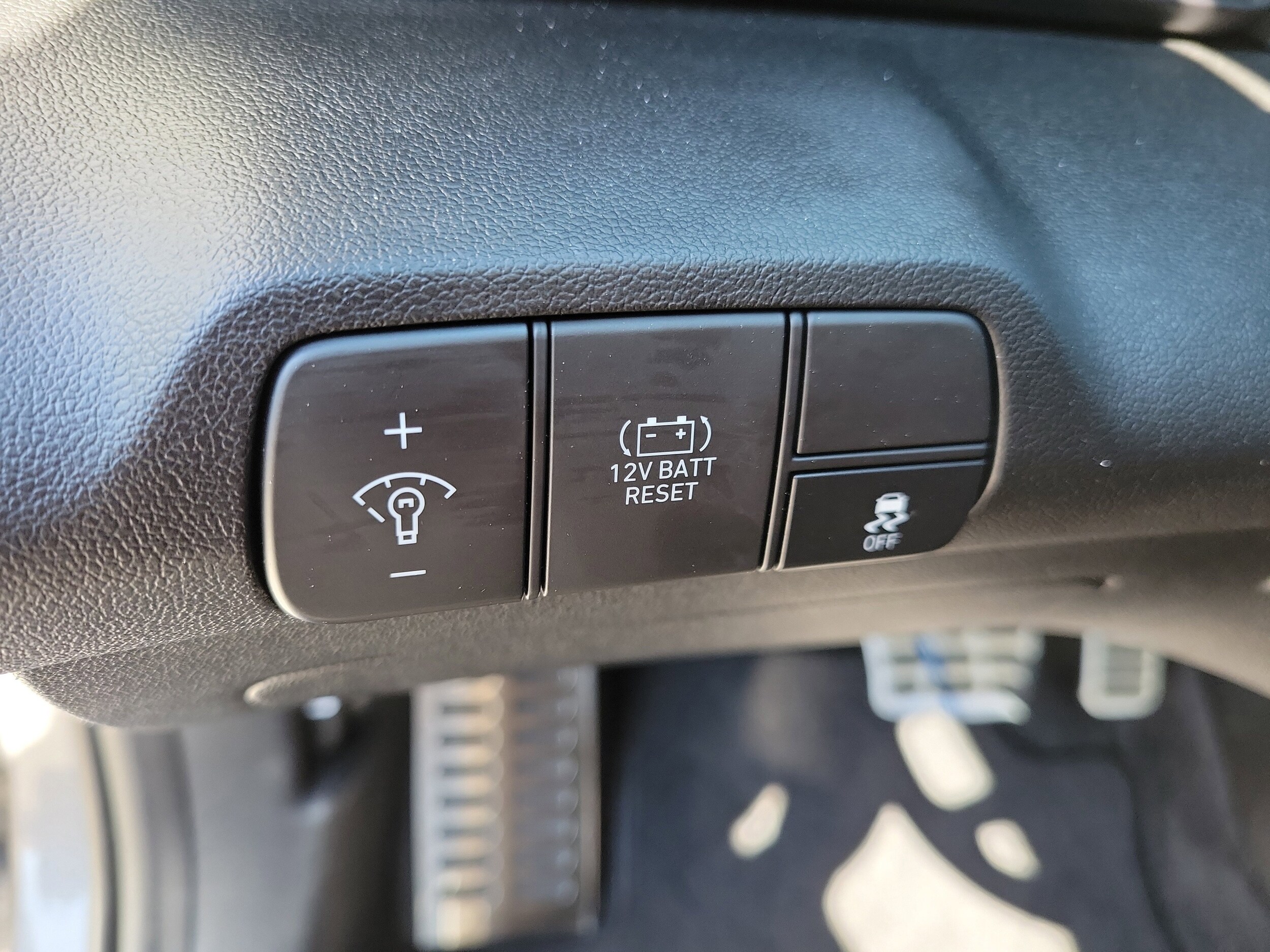 2025 Hyundai Elantra Blue - Photo 18