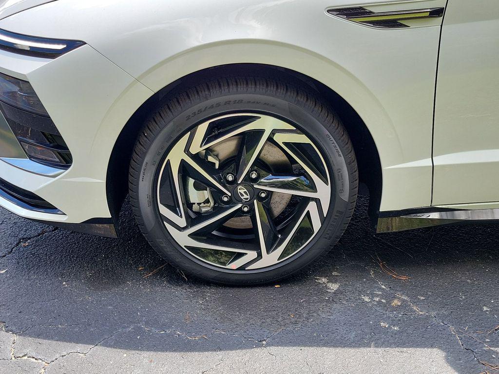 2025 Hyundai Sonata SEL - Photo 3