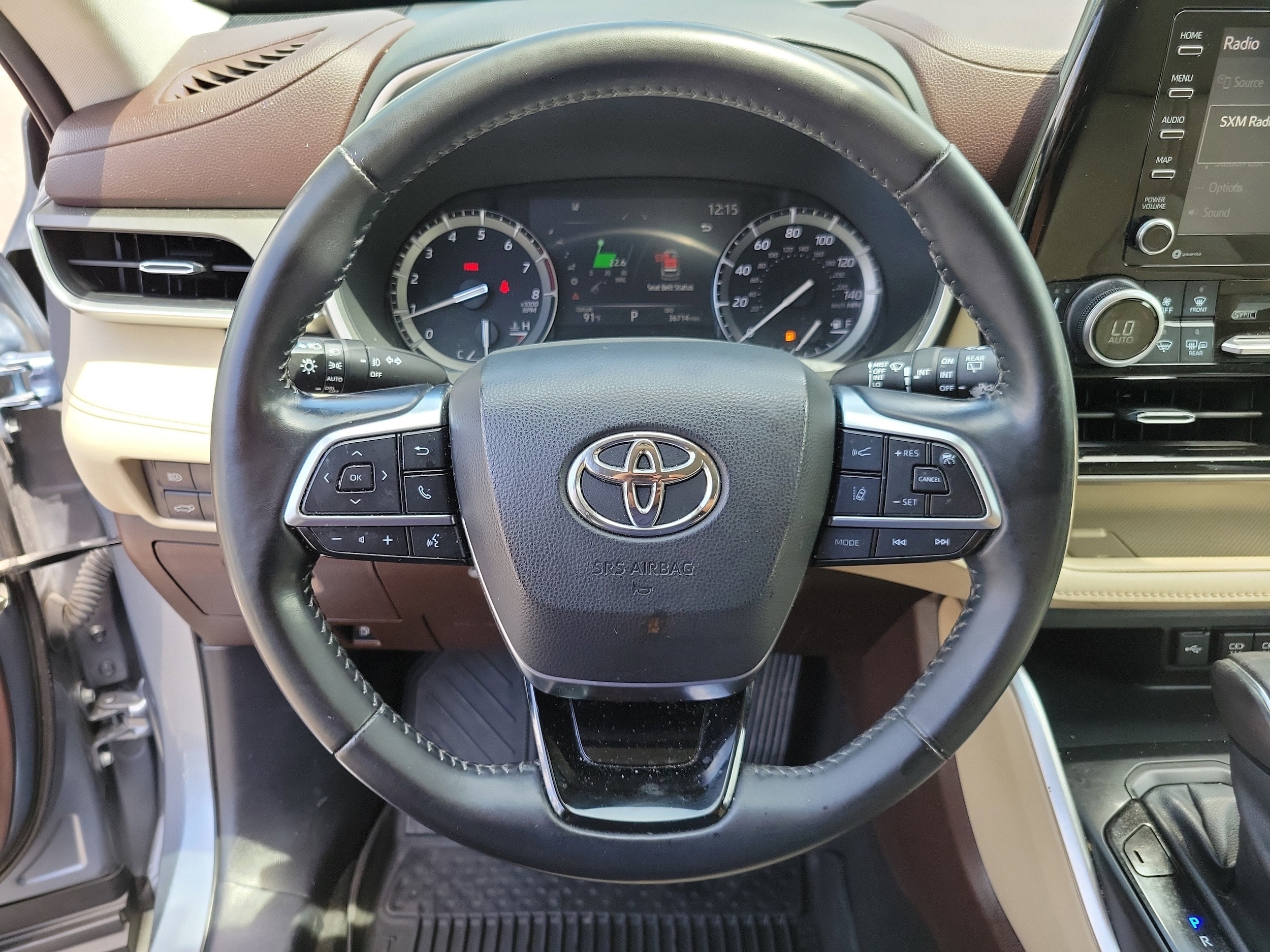 2021 Toyota Highlander XLE - Photo 28