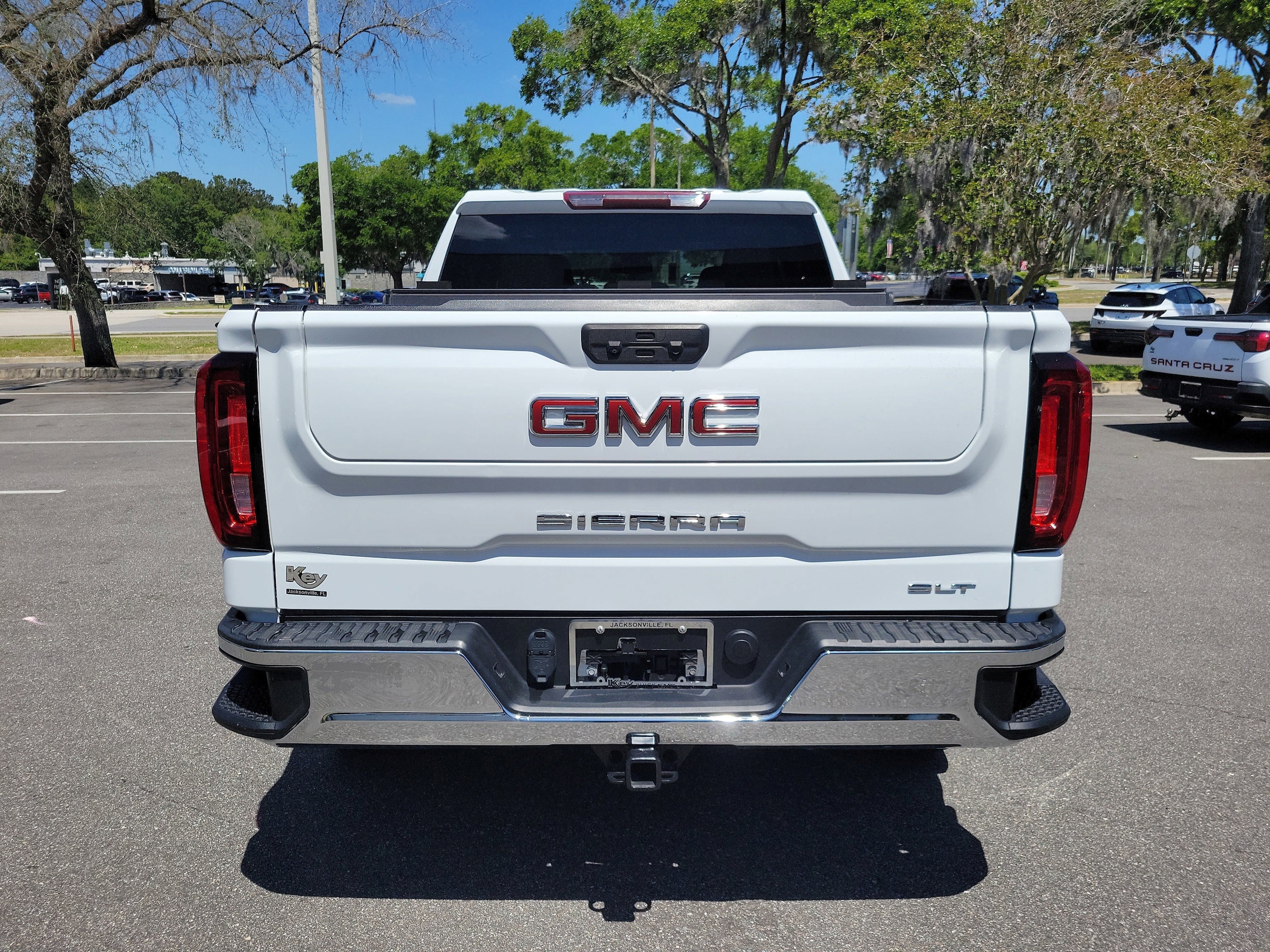 2024 GMC Sierra 1500 SLT - Photo 8