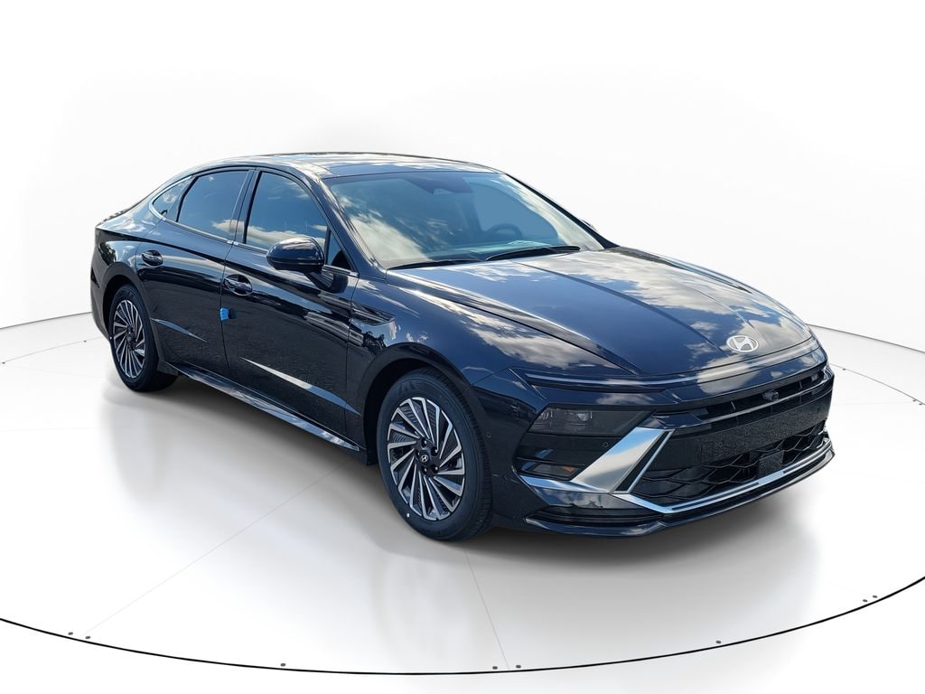 New 2025 Hyundai Sonata Hybrid Limited Sedan