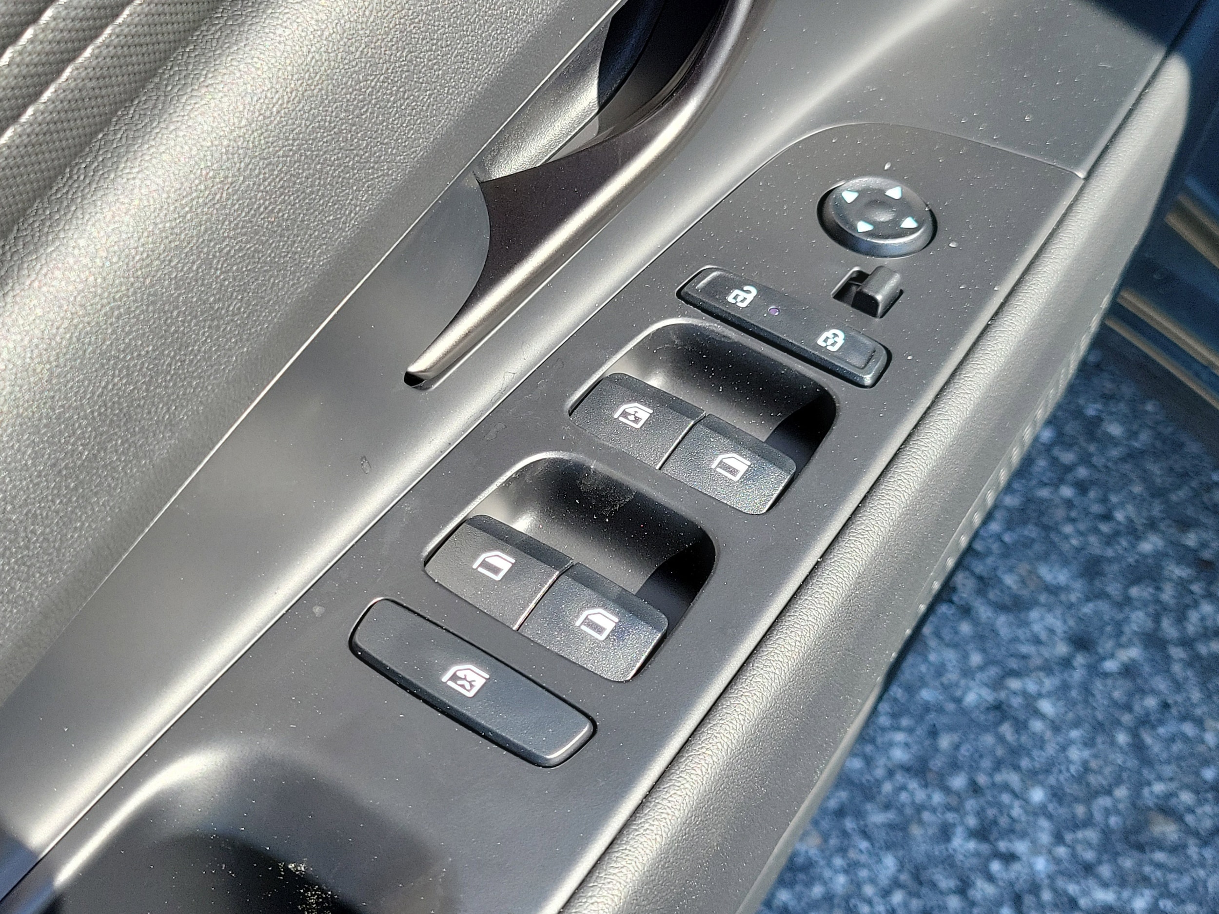 2026 Hyundai Elantra SEL Sport - Photo 17
