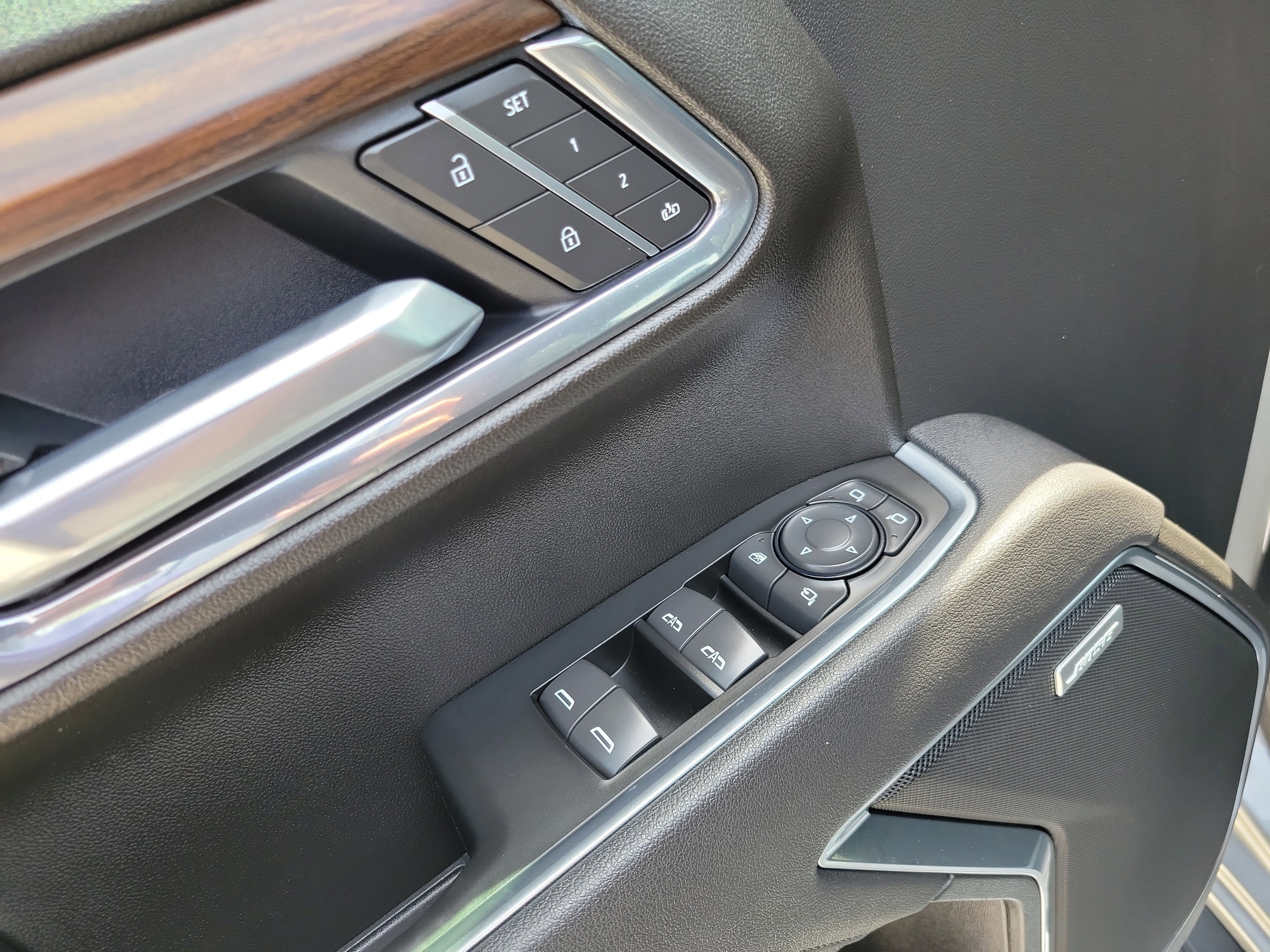 2026 GMC Sierra 1500 SLT - Photo 17