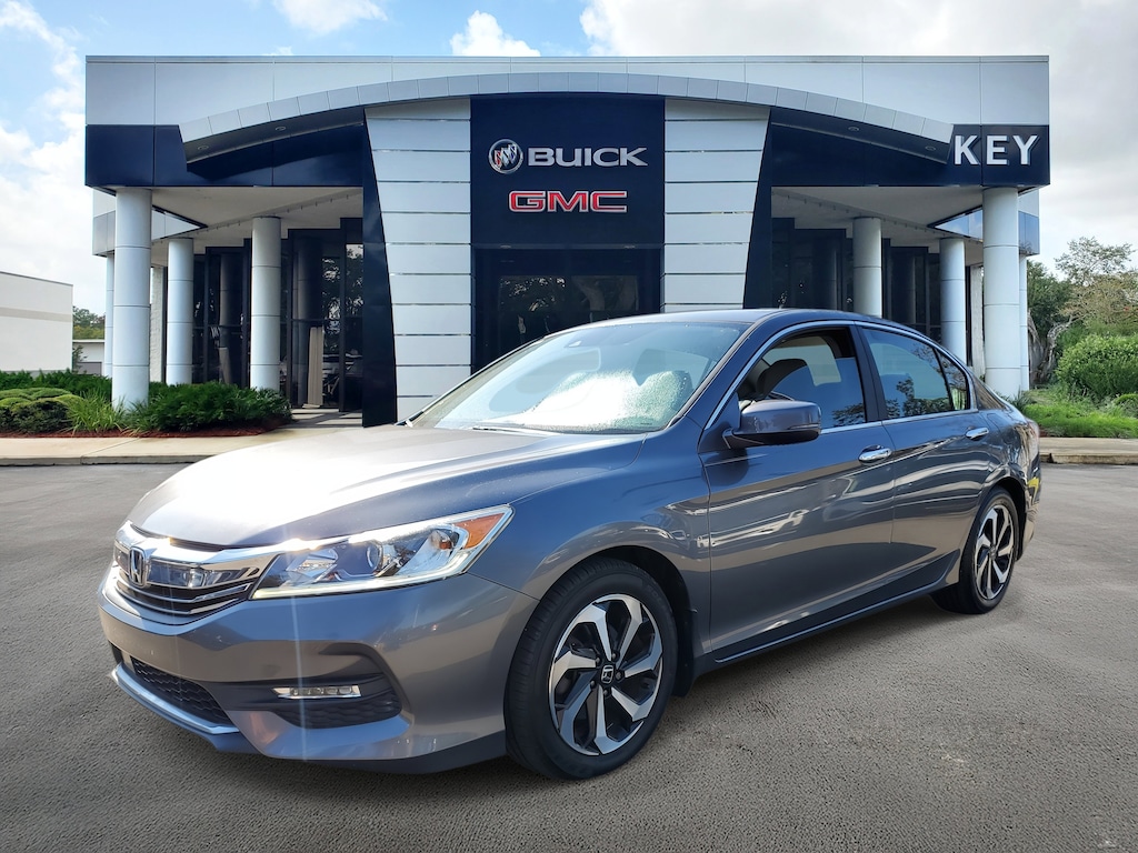 Used 2017 Honda Accord EX-L w/Navi & Honda Sensing Sedan